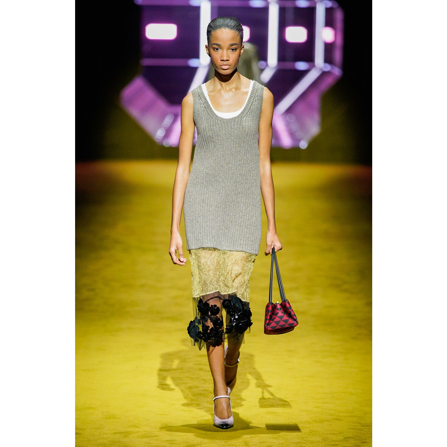 Фото Prada Fall 2022 Collection / Prada осень-зима 2022