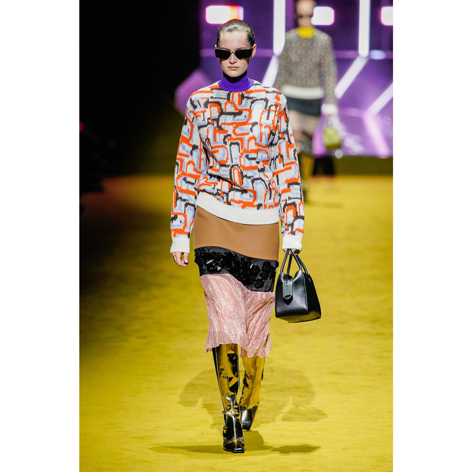 Фото Prada Fall 2022 Collection / Prada осень-зима 2022