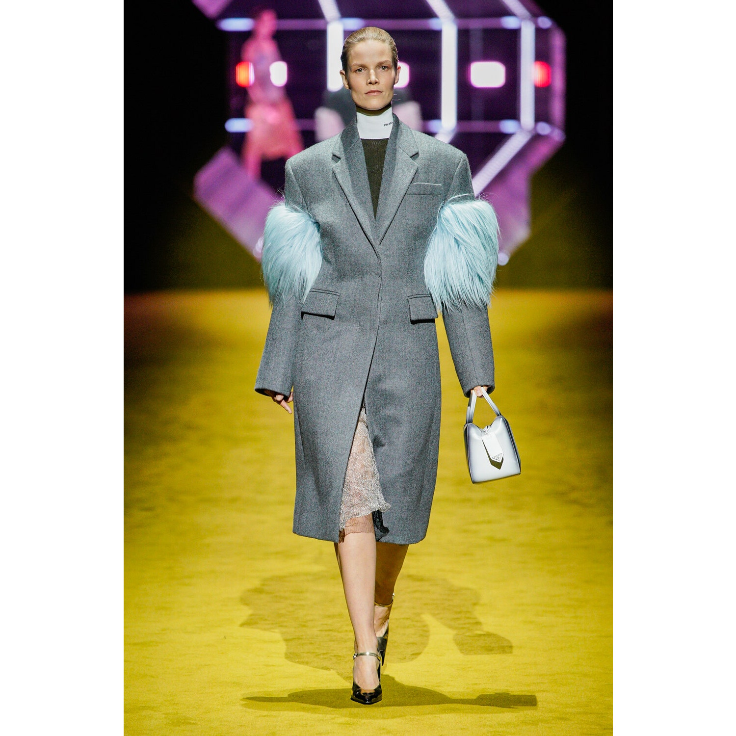 Фото Prada Fall 2022 Collection / Prada осень-зима 2022