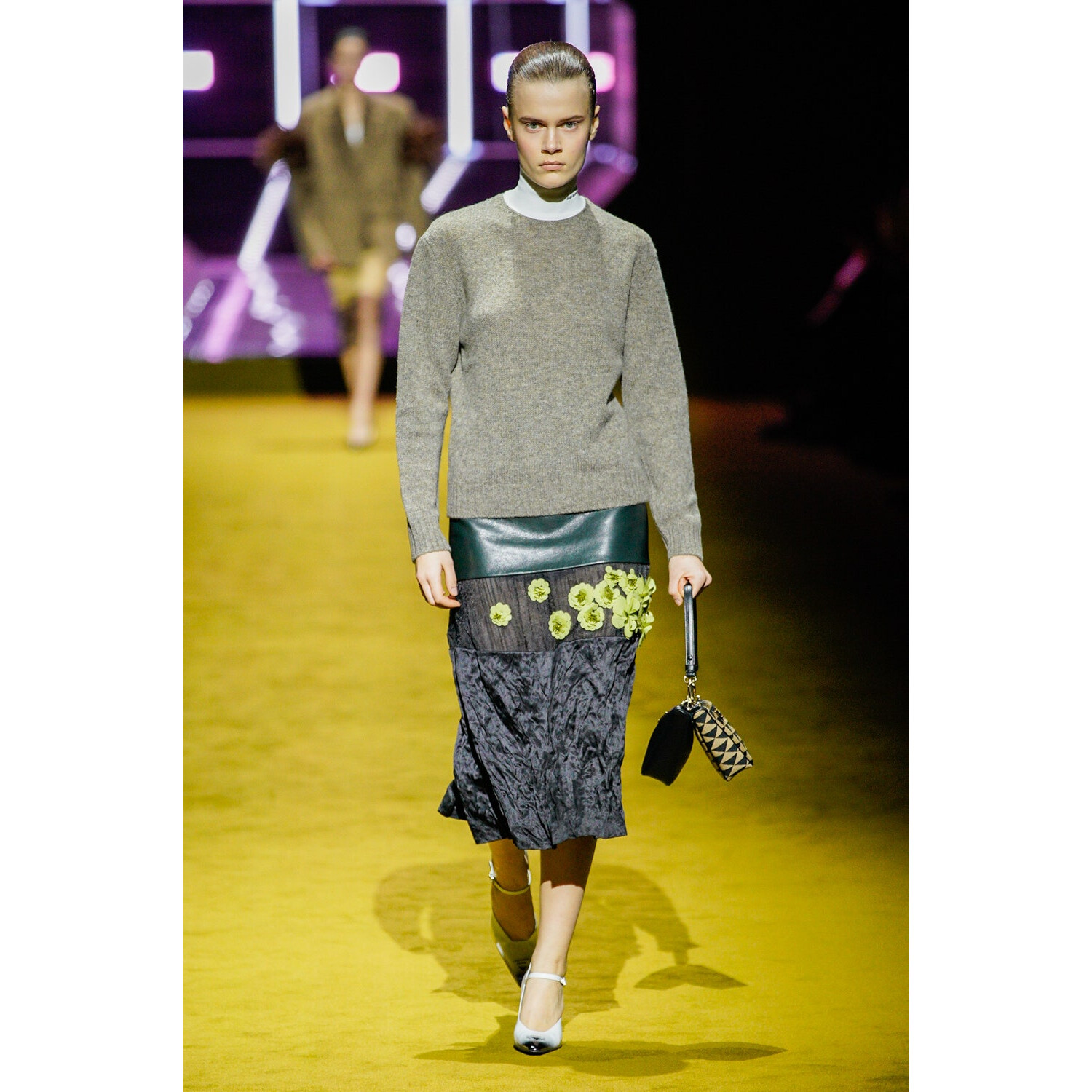 Фото Prada Fall 2022 Collection / Prada осень-зима 2022