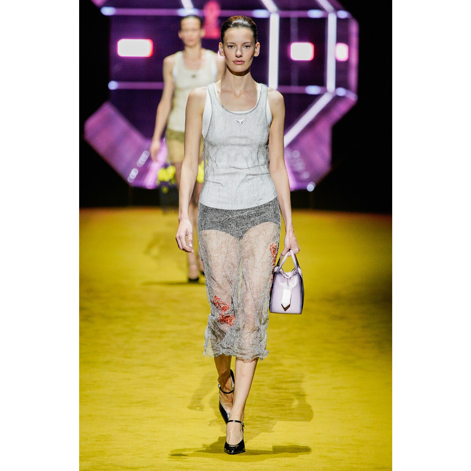 Фото Prada Fall 2022 Collection / Prada осень-зима 2022