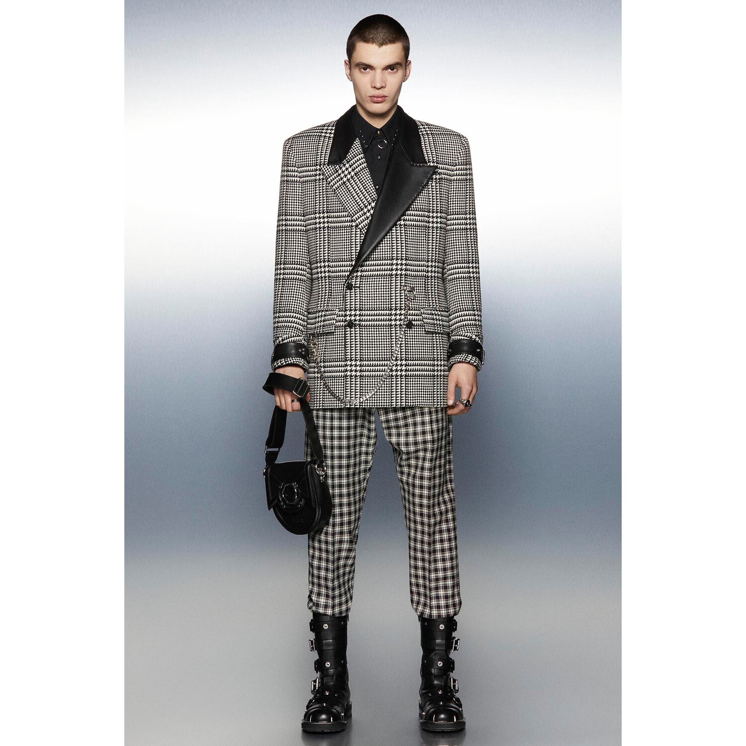 Фото Roberto Cavalli Menswear Fall 2022 Collection / Roberto Cavalli осень-зима 2022/2023