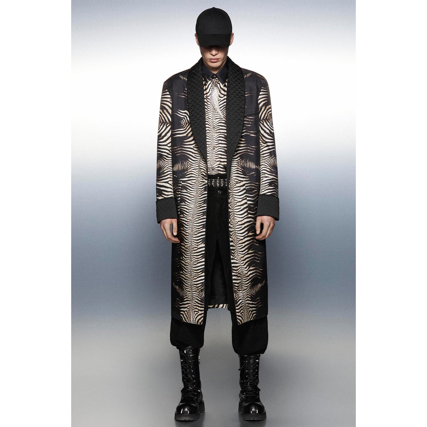 Фото Roberto Cavalli Menswear Fall 2022 Collection / Roberto Cavalli осень-зима 2022/2023