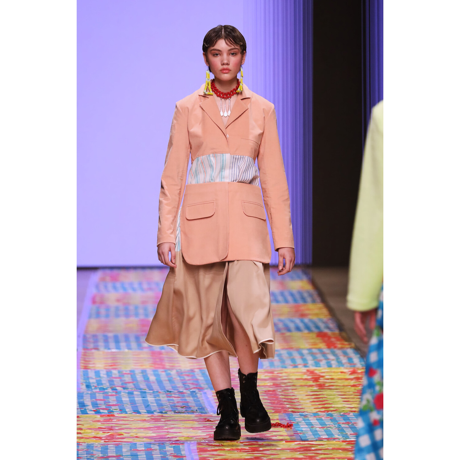Фото Roma Uvarov Design Fall 2019 Ready-to-Wear / Roma Uvarov Design осень-зима 2019 / Неделя моды: Москва