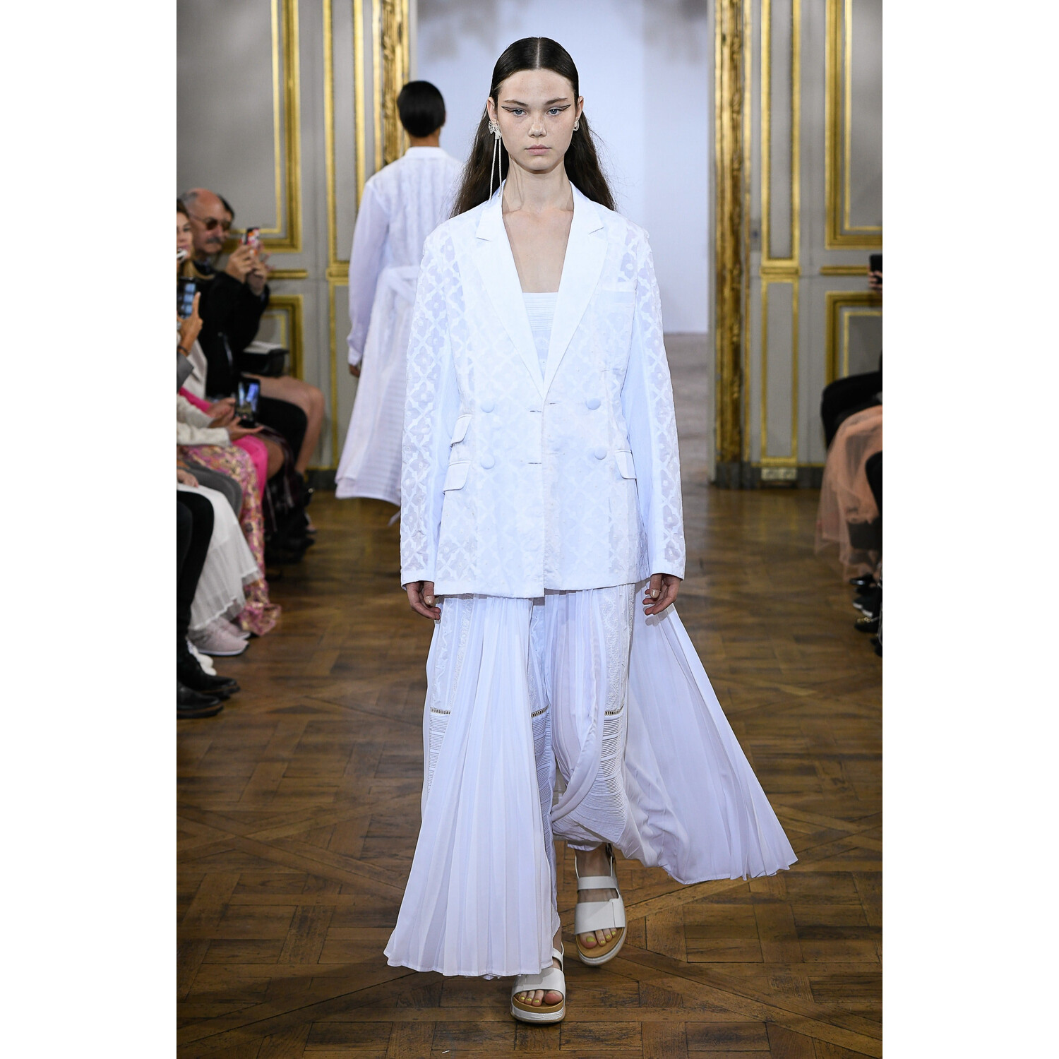Фото Rahul Mishra Spring 2019 PFW / Rahul Mishra весна-лето 2019 Неделя моды в Париже