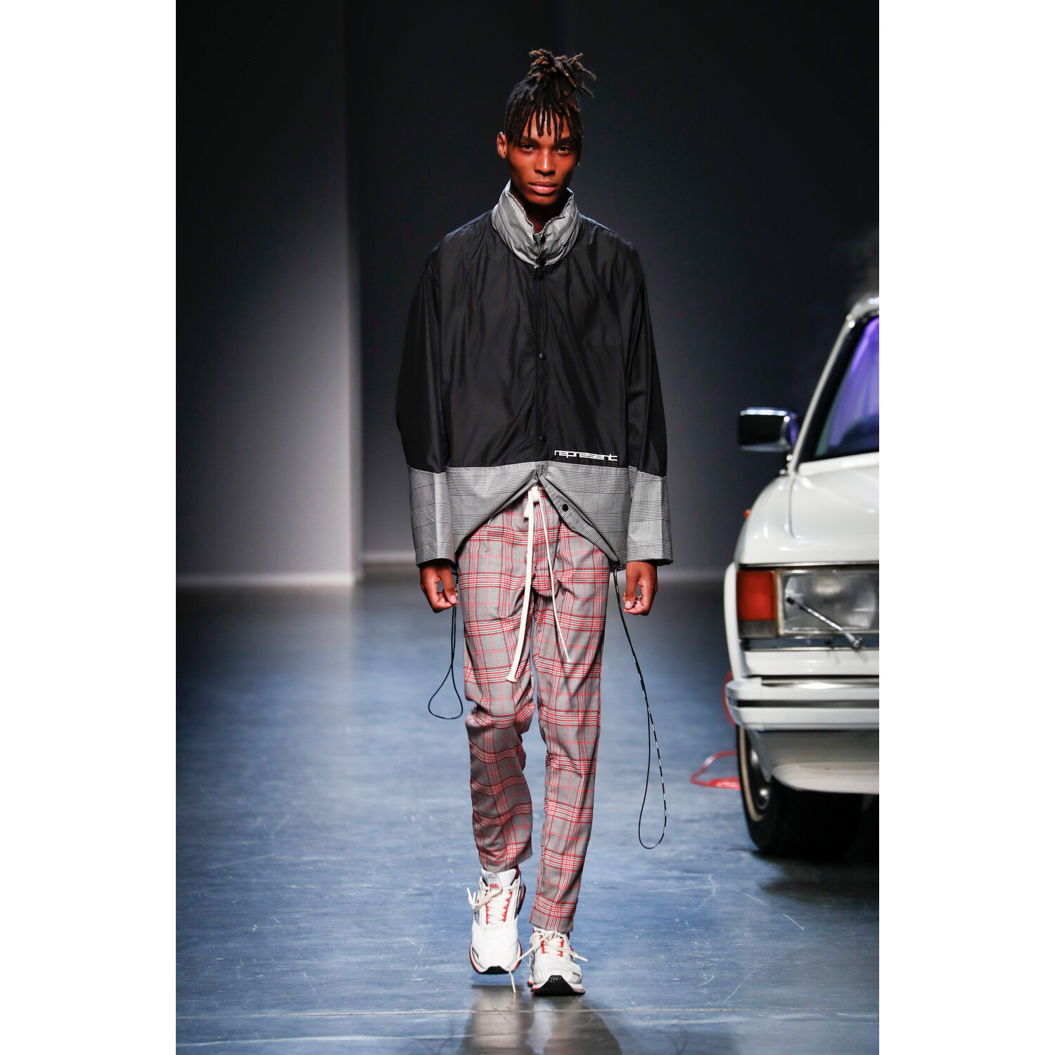 Фото Represent Spring 2019 Menswear / Represent Весна Лето 2019 Мужская Неделя Моды в Милане