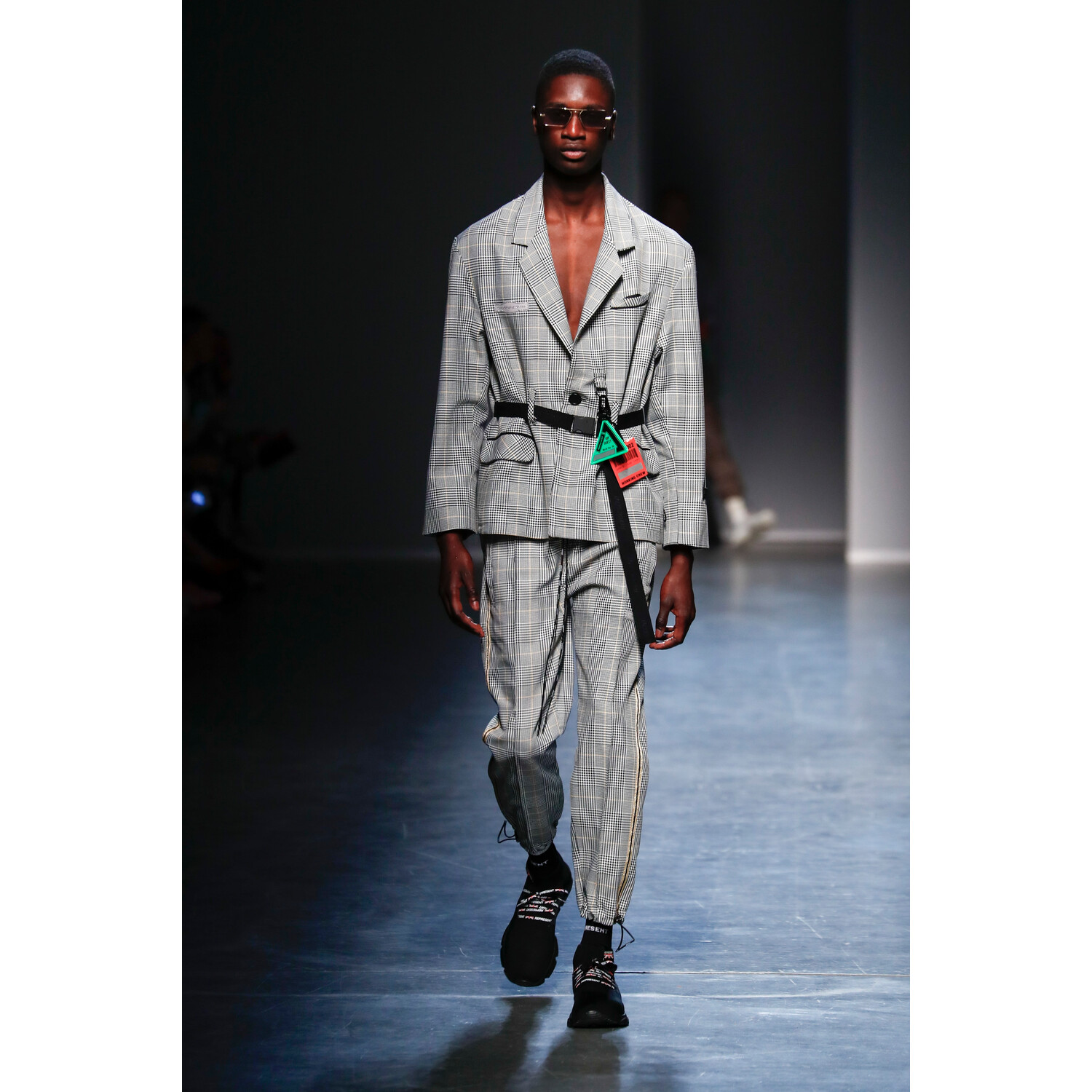 Фото Represent Spring 2019 Menswear / Represent Весна Лето 2019 Мужская Неделя Моды в Милане