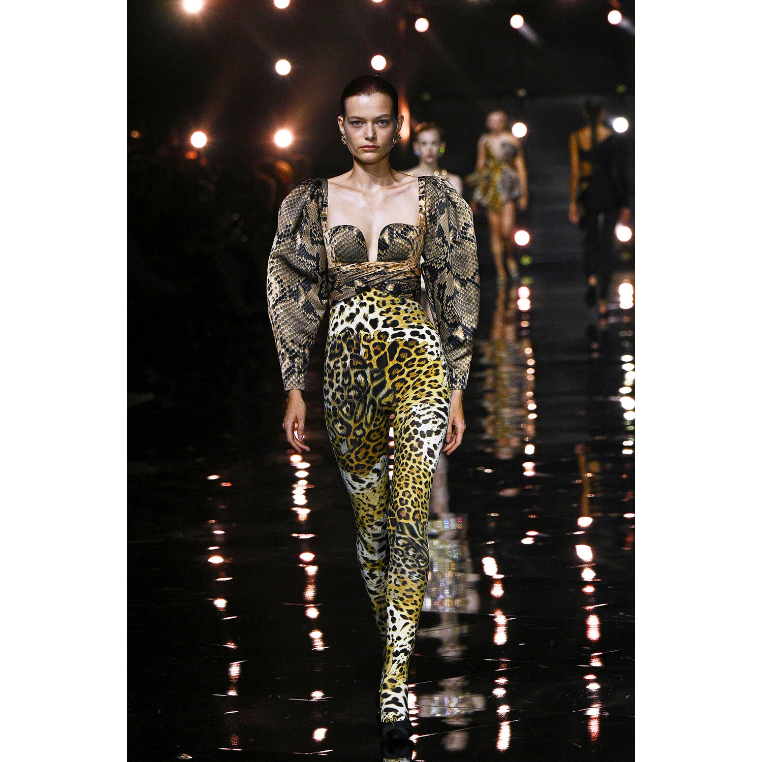 Фото Roberto Cavalli коллекция весна-лето 2023 / Roberto Cavalli Spring 2023