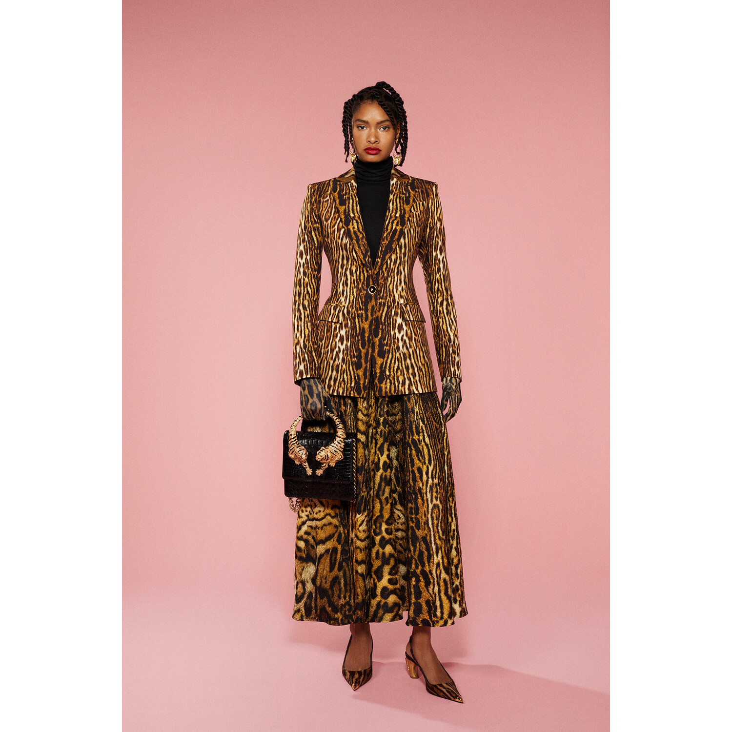 Фото Roberto Cavalli Pre Fall 2022 Collection / Roberto Cavalli осень 2022