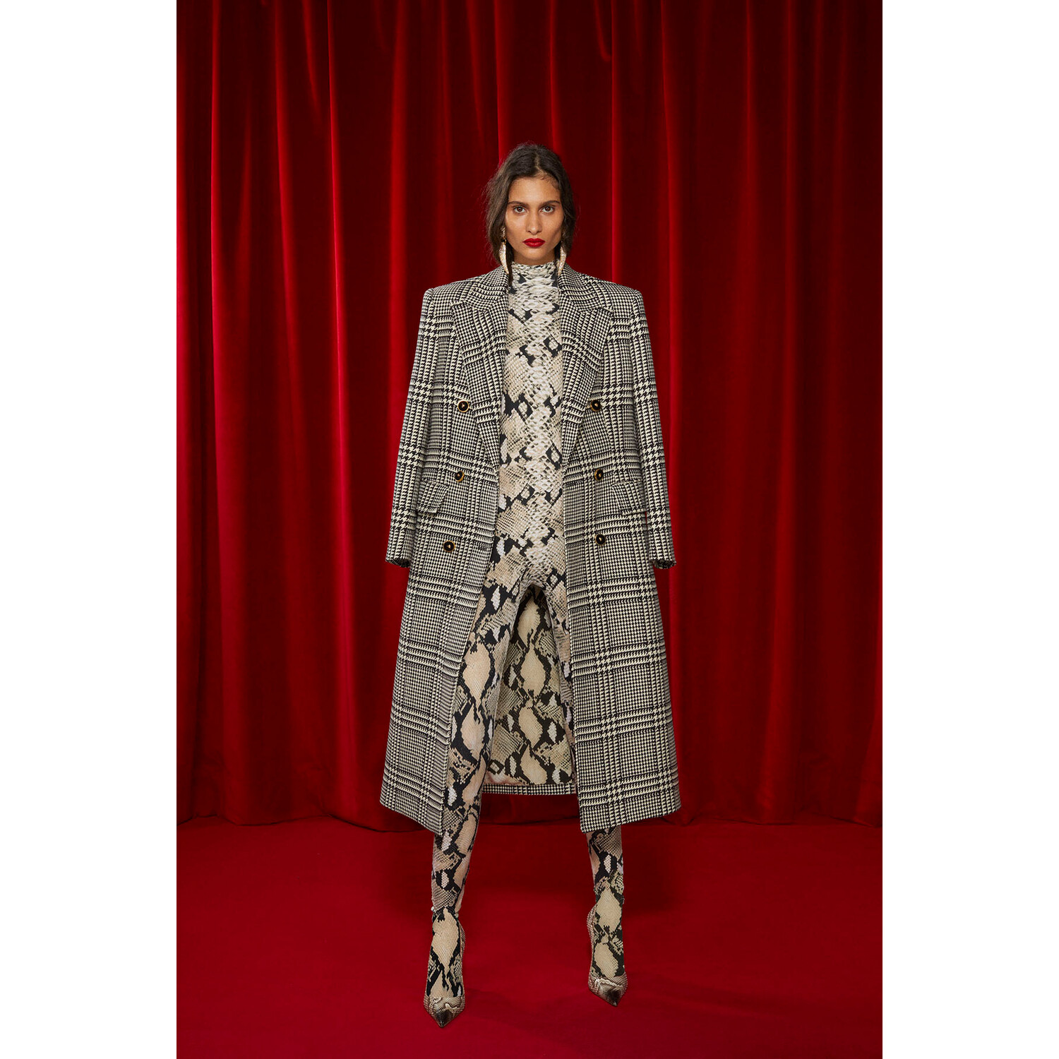 Фото Roberto Cavalli Pre Fall 2022 Collection / Roberto Cavalli осень 2022
