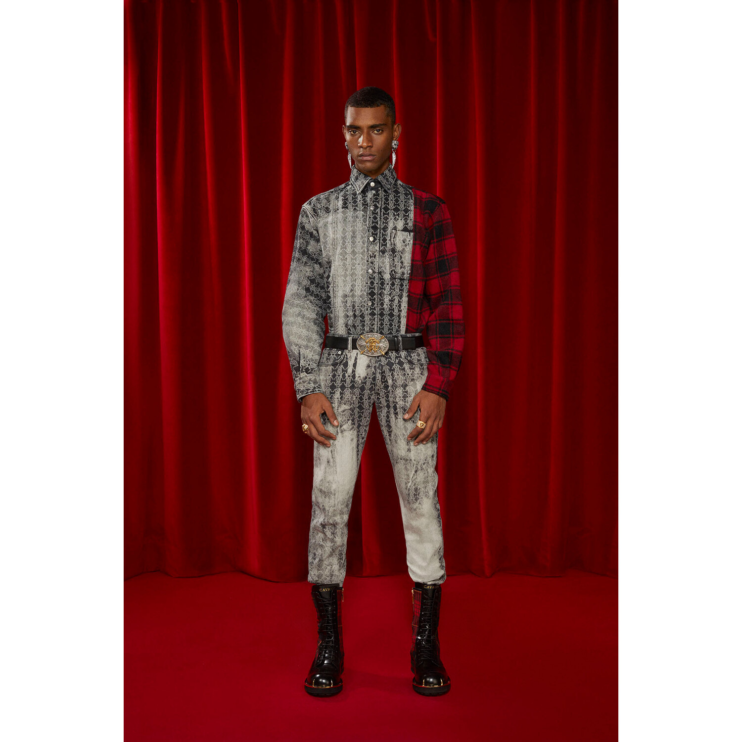 Фото Roberto Cavalli Pre Fall 2022 Collection / Roberto Cavalli осень 2022