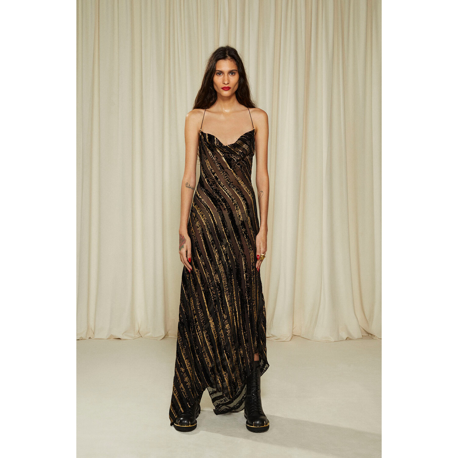 Фото Roberto Cavalli Pre Fall 2022 Collection / Roberto Cavalli осень 2022