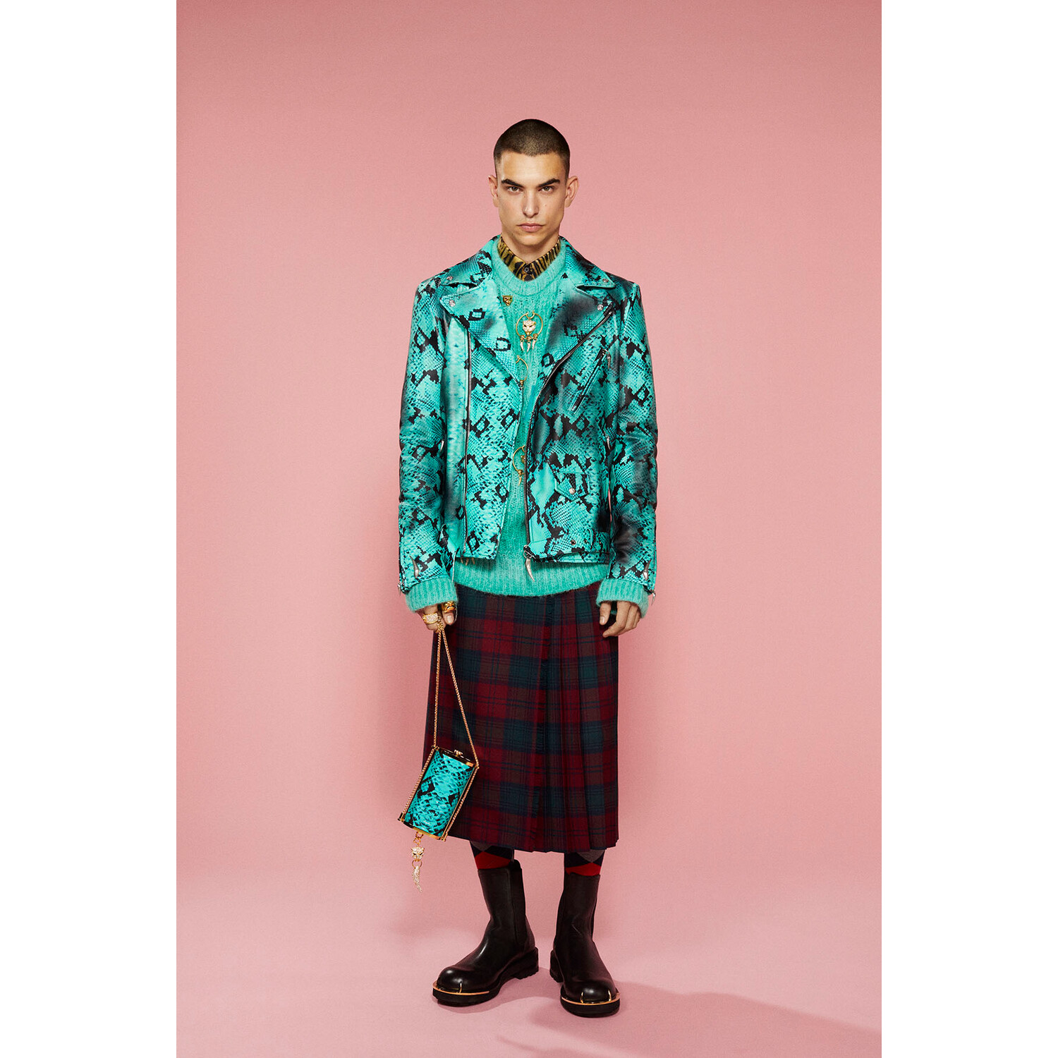Фото Roberto Cavalli Pre Fall 2022 Collection / Roberto Cavalli осень 2022
