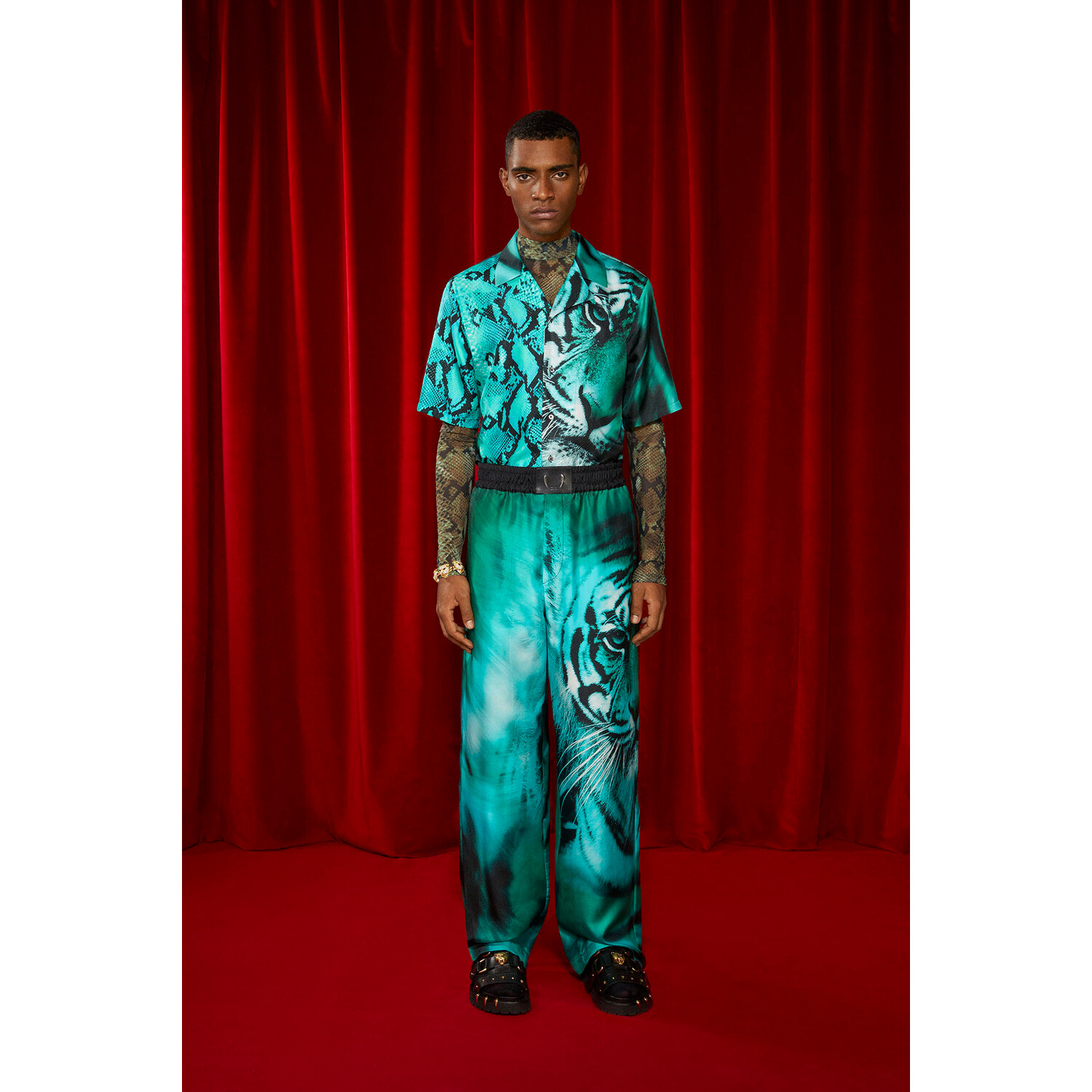 Фото Roberto Cavalli Pre Fall 2022 Collection / Roberto Cavalli осень 2022