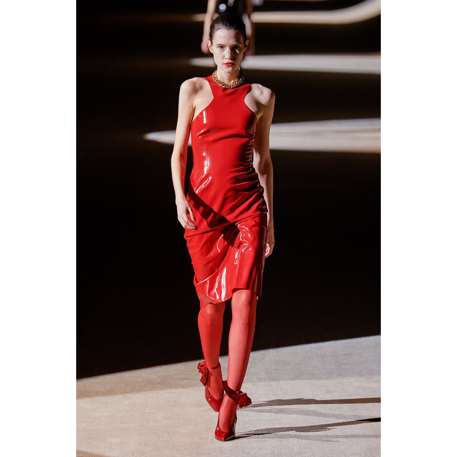 Фото Saint Laurent Fall 2020 Ready-to-Wear / Saint Laurent осень-зима 2020 / Неделя моды: Париж
