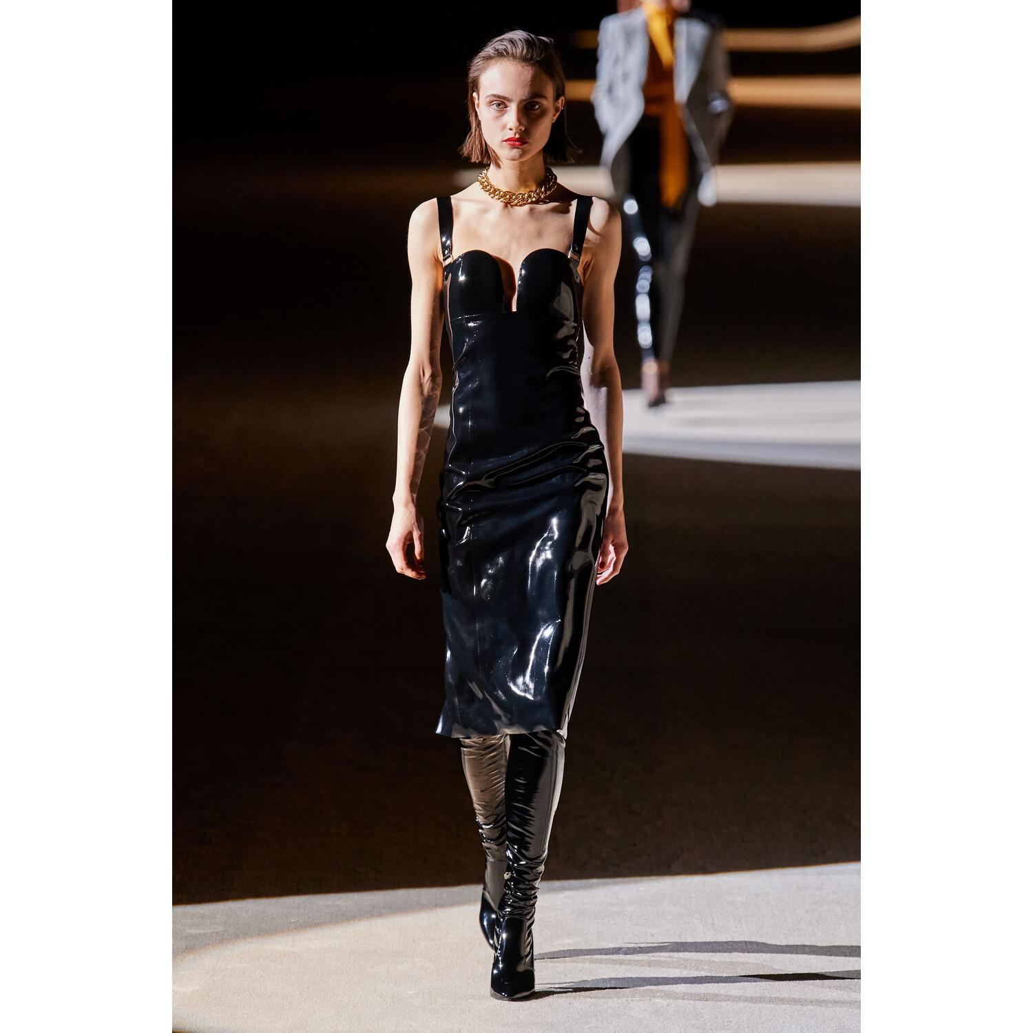 Фото Saint Laurent Fall 2020 Ready-to-Wear / Saint Laurent осень-зима 2020 / Неделя моды: Париж