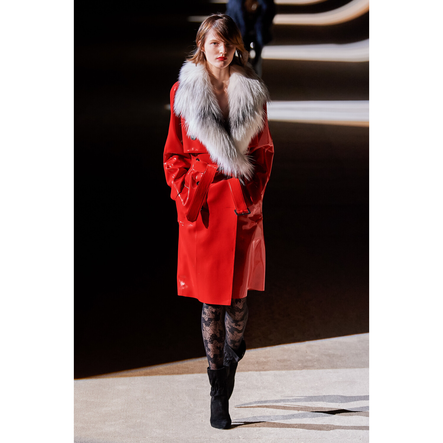 Фото Saint Laurent Fall 2020 Ready-to-Wear / Saint Laurent осень-зима 2020 / Неделя моды: Париж