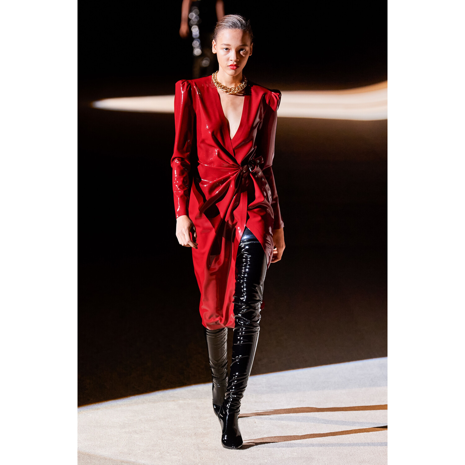 Фото Saint Laurent Fall 2020 Ready-to-Wear / Saint Laurent осень-зима 2020 / Неделя моды: Париж