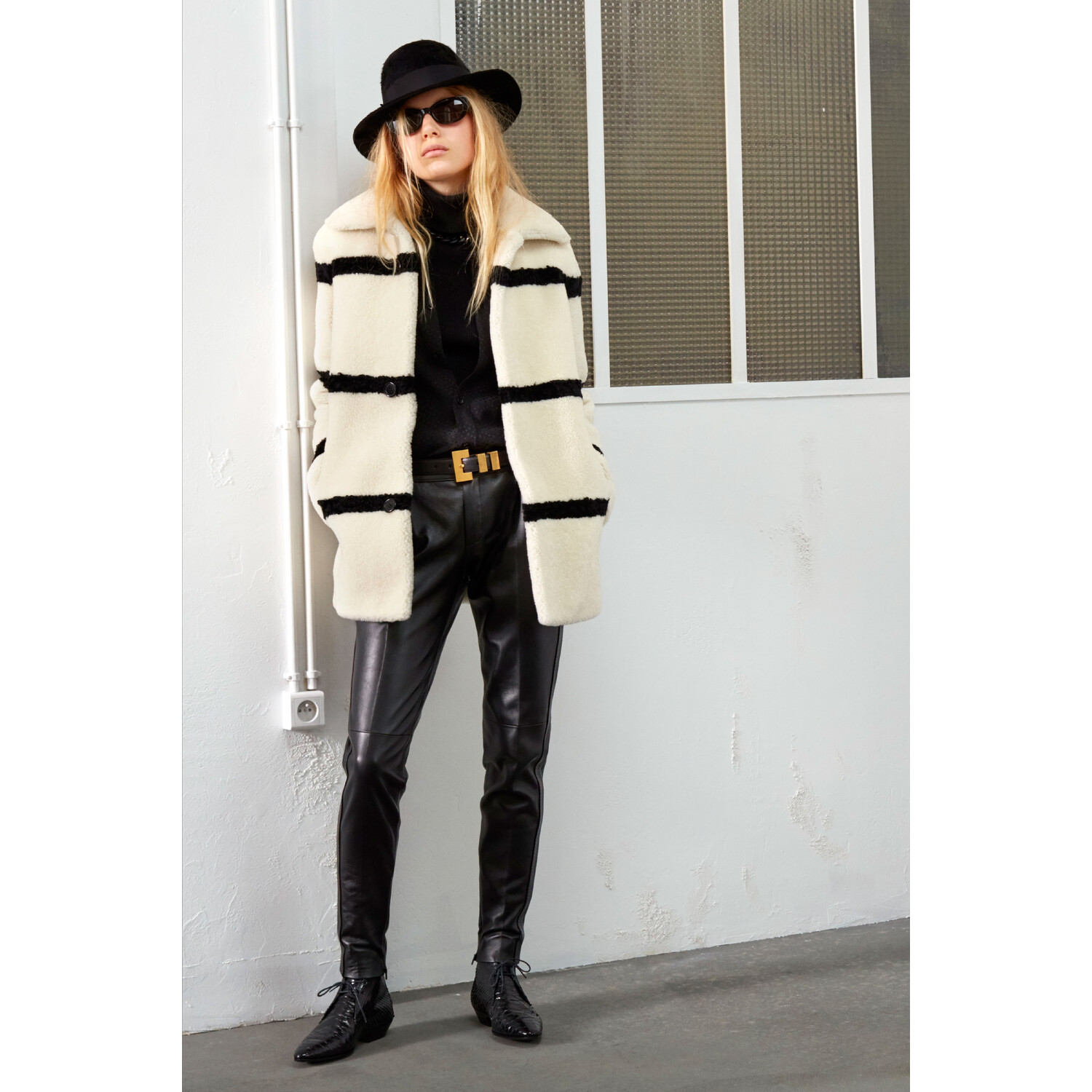 Фото Saint Laurent Pre-Fall 2019 / Saint Laurent осень-зима 2019 / Неделя моды: Париж