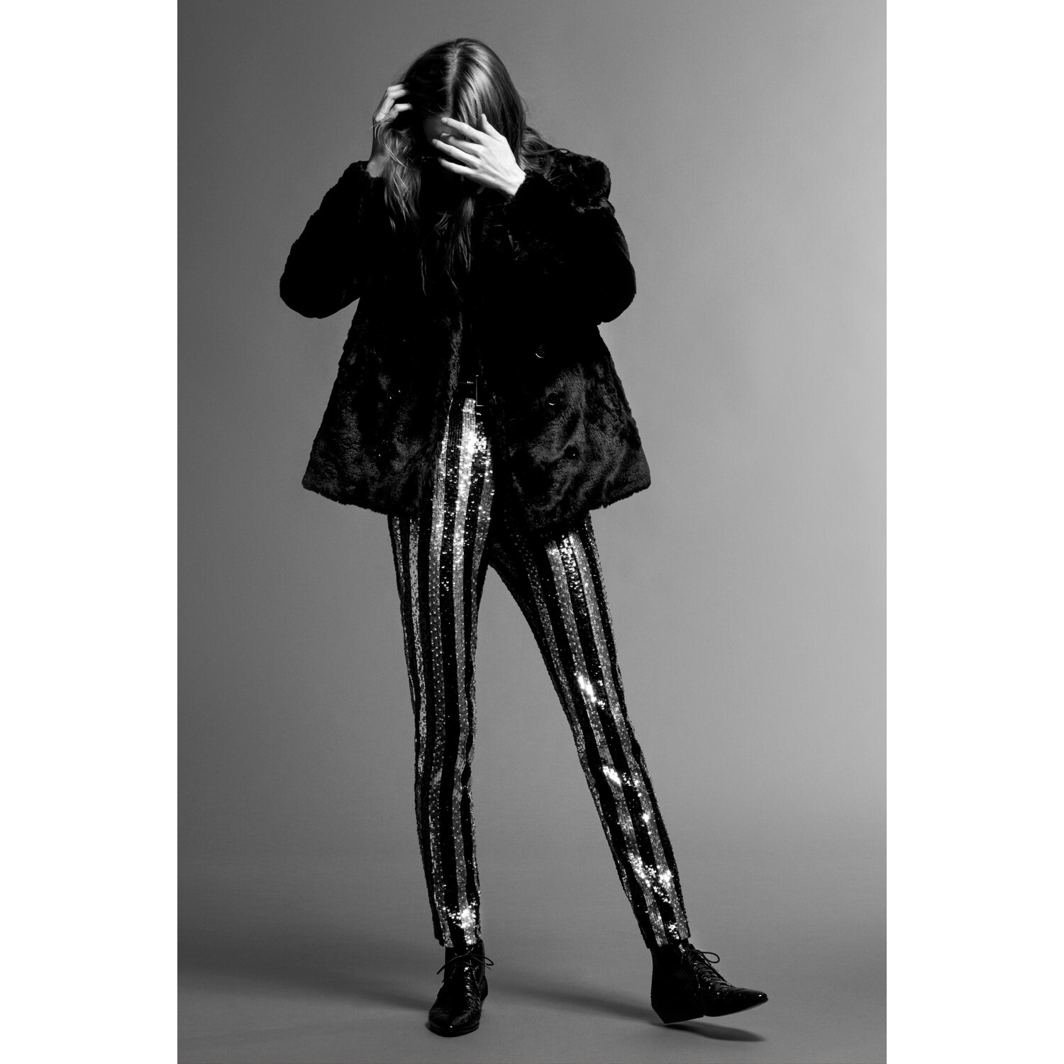Фото Saint Laurent Pre-Fall 2019 / Saint Laurent осень-зима 2019 / Неделя моды: Париж