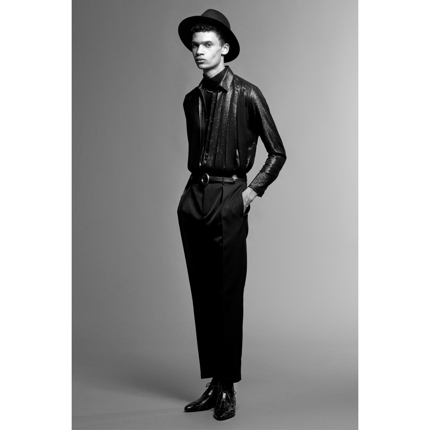 Фото Saint Laurent Pre-Fall 2019 / Saint Laurent осень-зима 2019 / Неделя моды: Париж