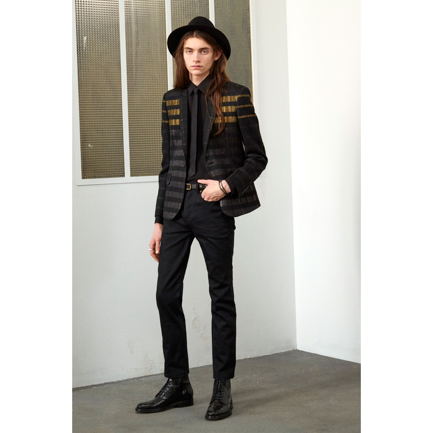 Фото Saint Laurent Pre-Fall 2019 / Saint Laurent осень-зима 2019 / Неделя моды: Париж