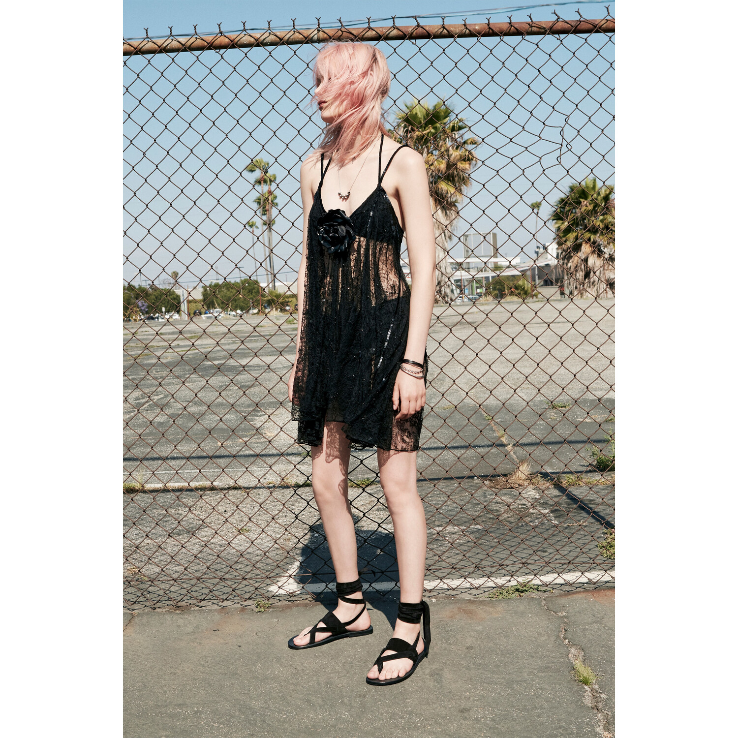 Фото Saint Laurent Resort 2020 / Saint Laurent Круиз 2020 / Неделя моды: Париж