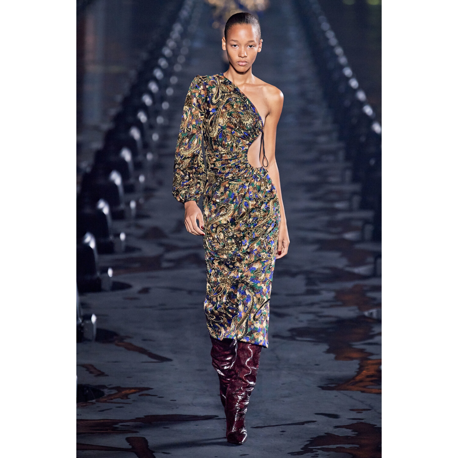 Фото Saint Laurent Spring 2020 / Saint Laurent весна-лето 2020 / Неделя моды: Париж