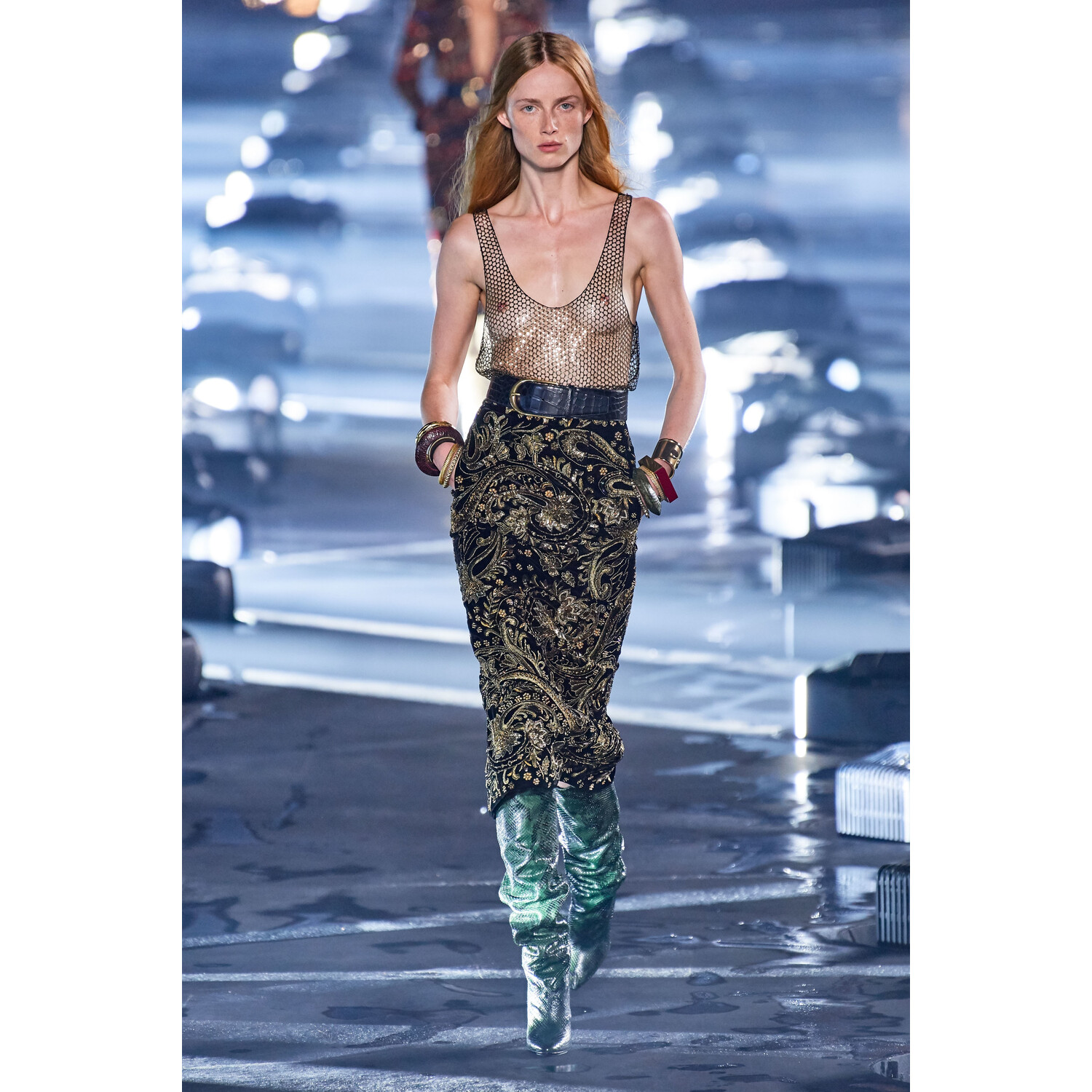Фото Saint Laurent Spring 2020 / Saint Laurent весна-лето 2020 / Неделя моды: Париж