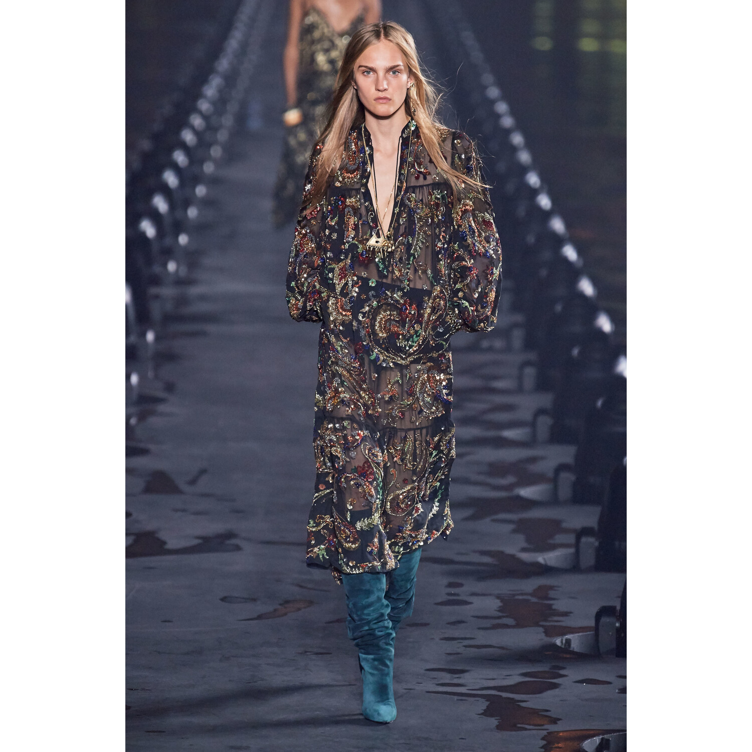 Фото Saint Laurent Spring 2020 / Saint Laurent весна-лето 2020 / Неделя моды: Париж