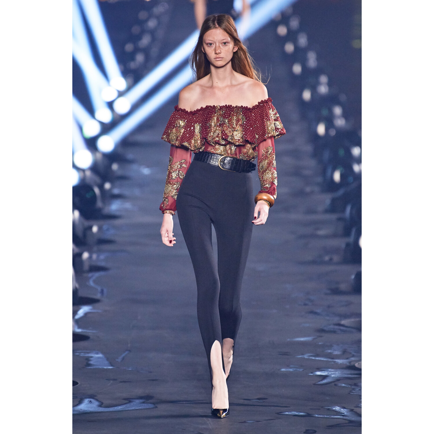 Фото Saint Laurent Spring 2020 / Saint Laurent весна-лето 2020 / Неделя моды: Париж