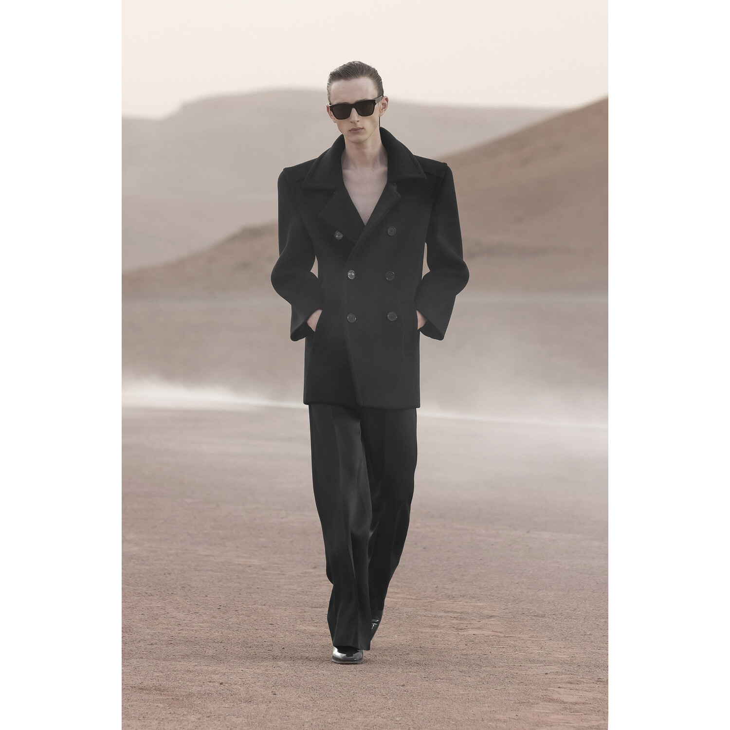 Фото Saint laurent Menswear Spring 2023 / Saint laurent мужская коллекция весна-лето 2023