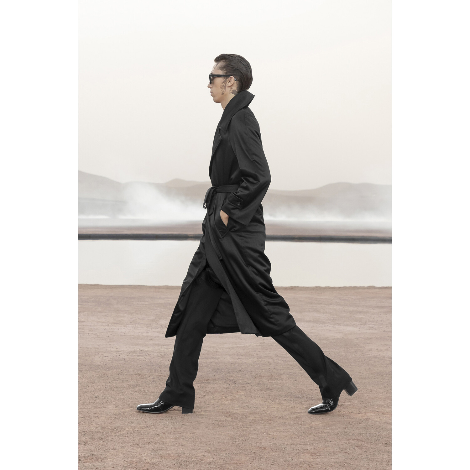Фото Saint laurent Menswear Spring 2023 / Saint laurent мужская коллекция весна-лето 2023