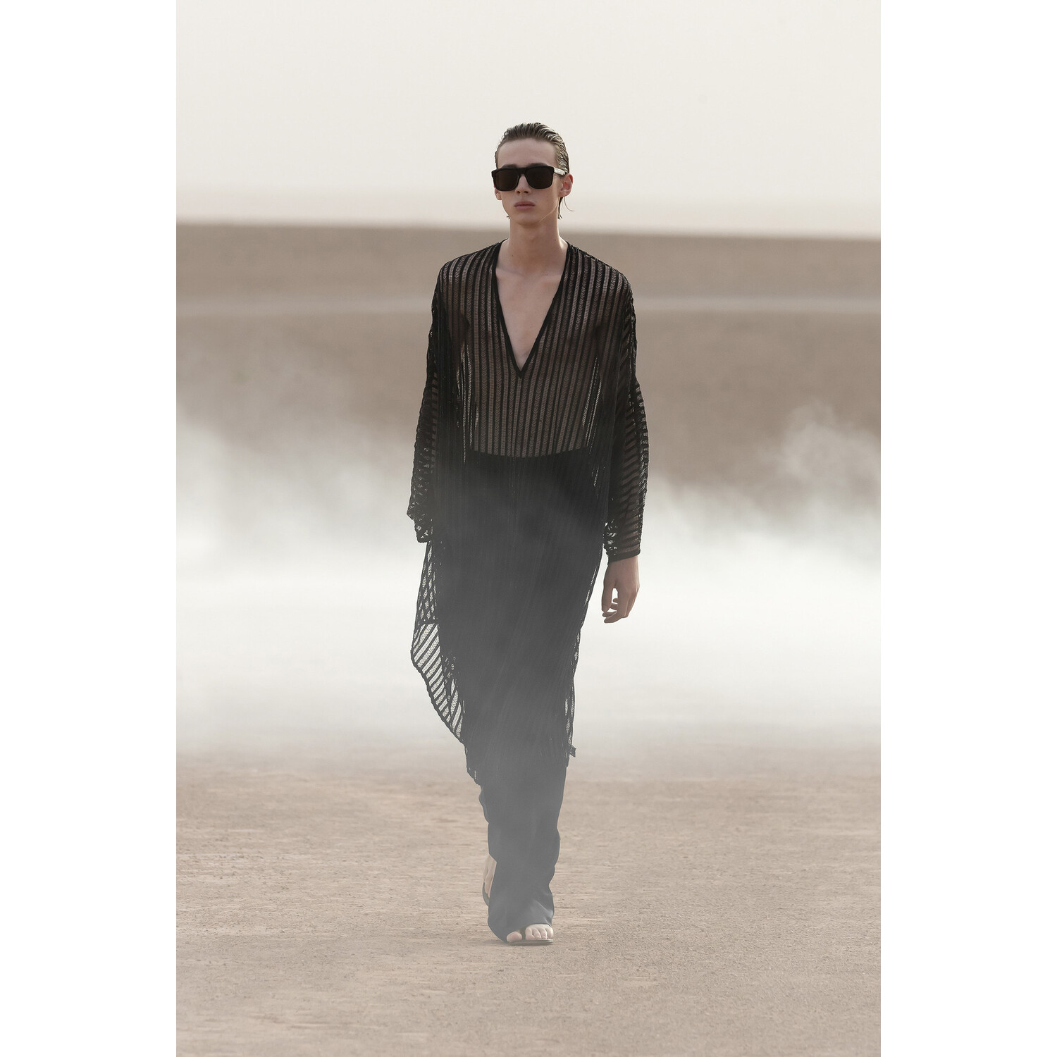 Фото Saint laurent Menswear Spring 2023 / Saint laurent мужская коллекция весна-лето 2023