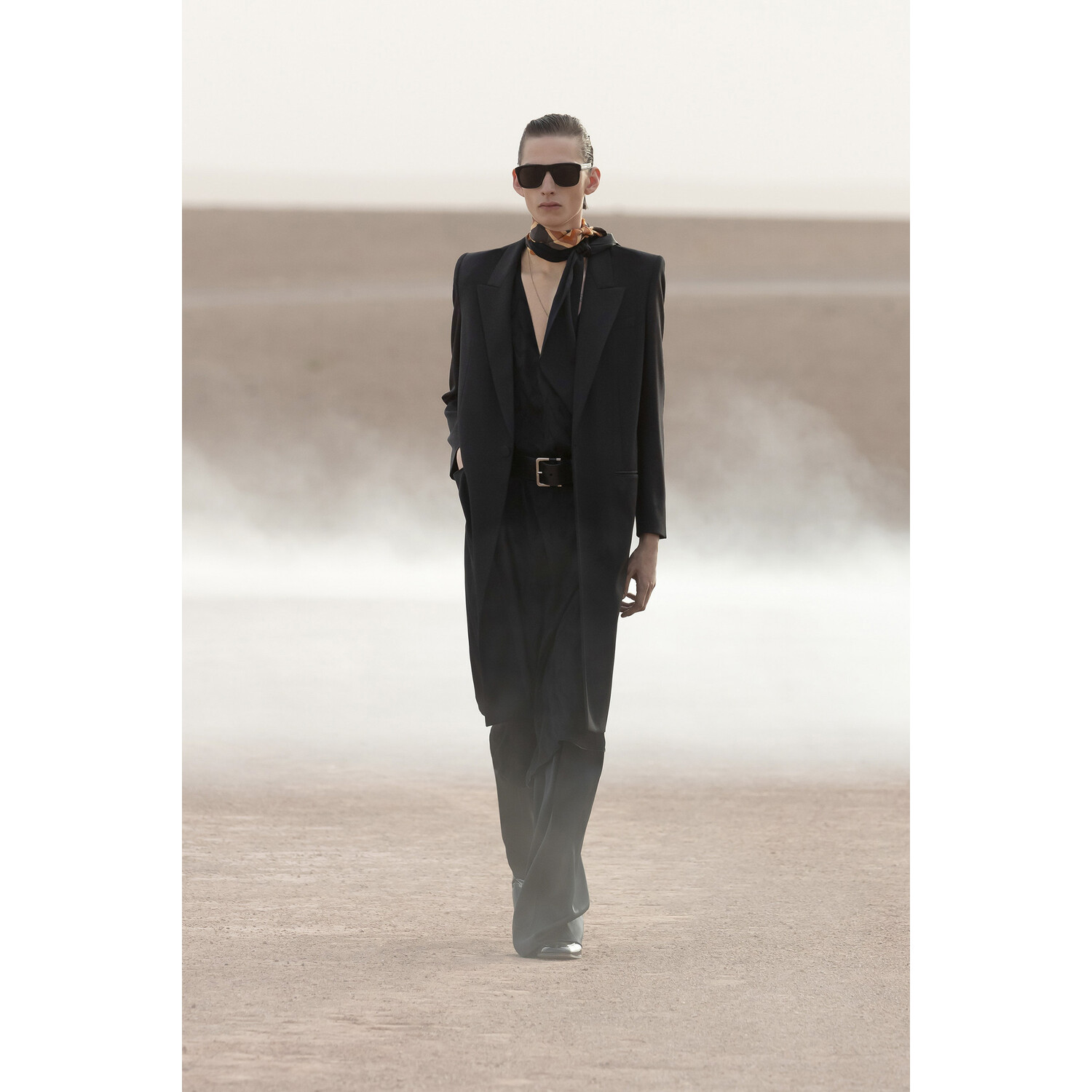 Фото Saint laurent Menswear Spring 2023 / Saint laurent мужская коллекция весна-лето 2023