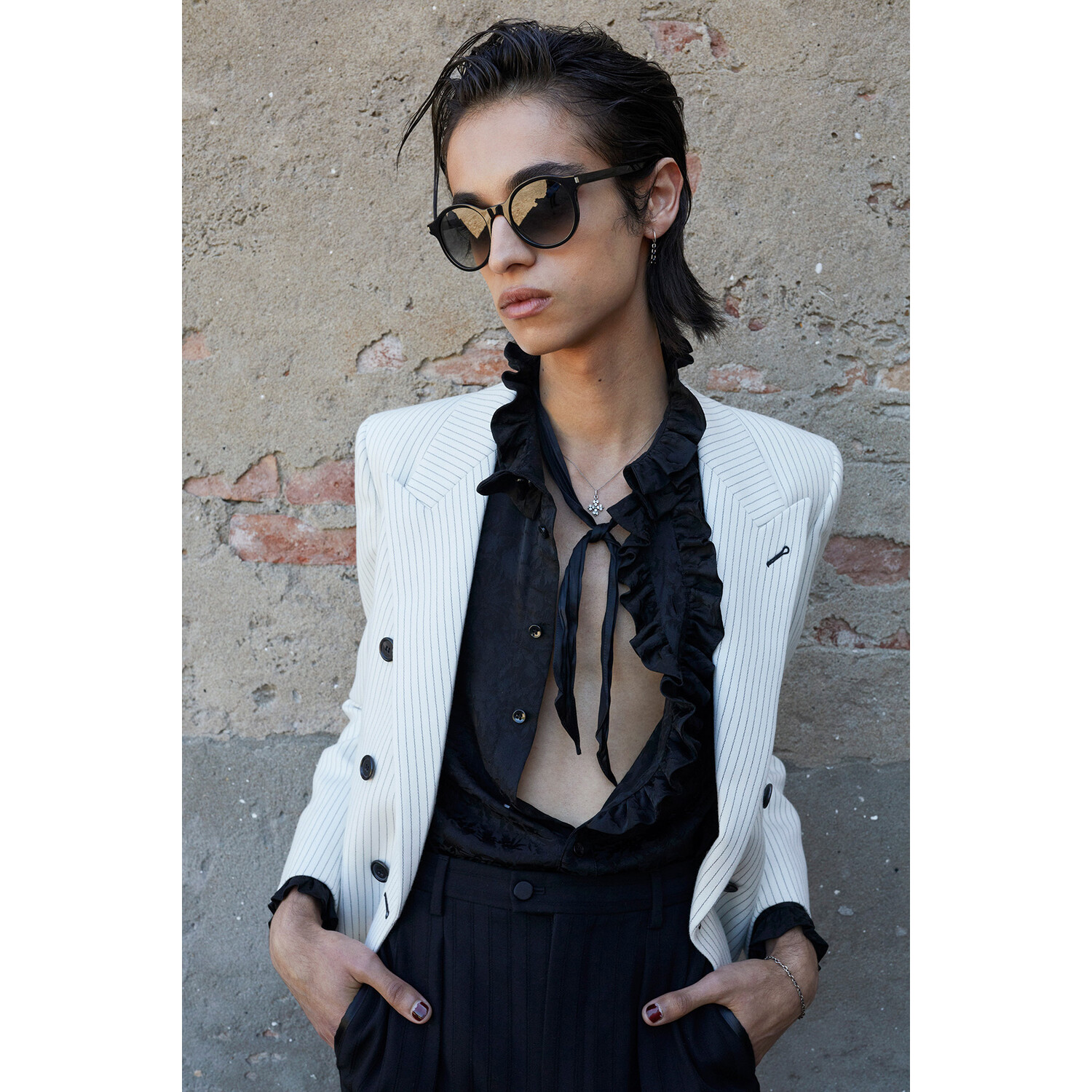 Фото Saint Laurent мужская коллекция весна-лето 2022 / Saint Laurent Mens Spring 2022