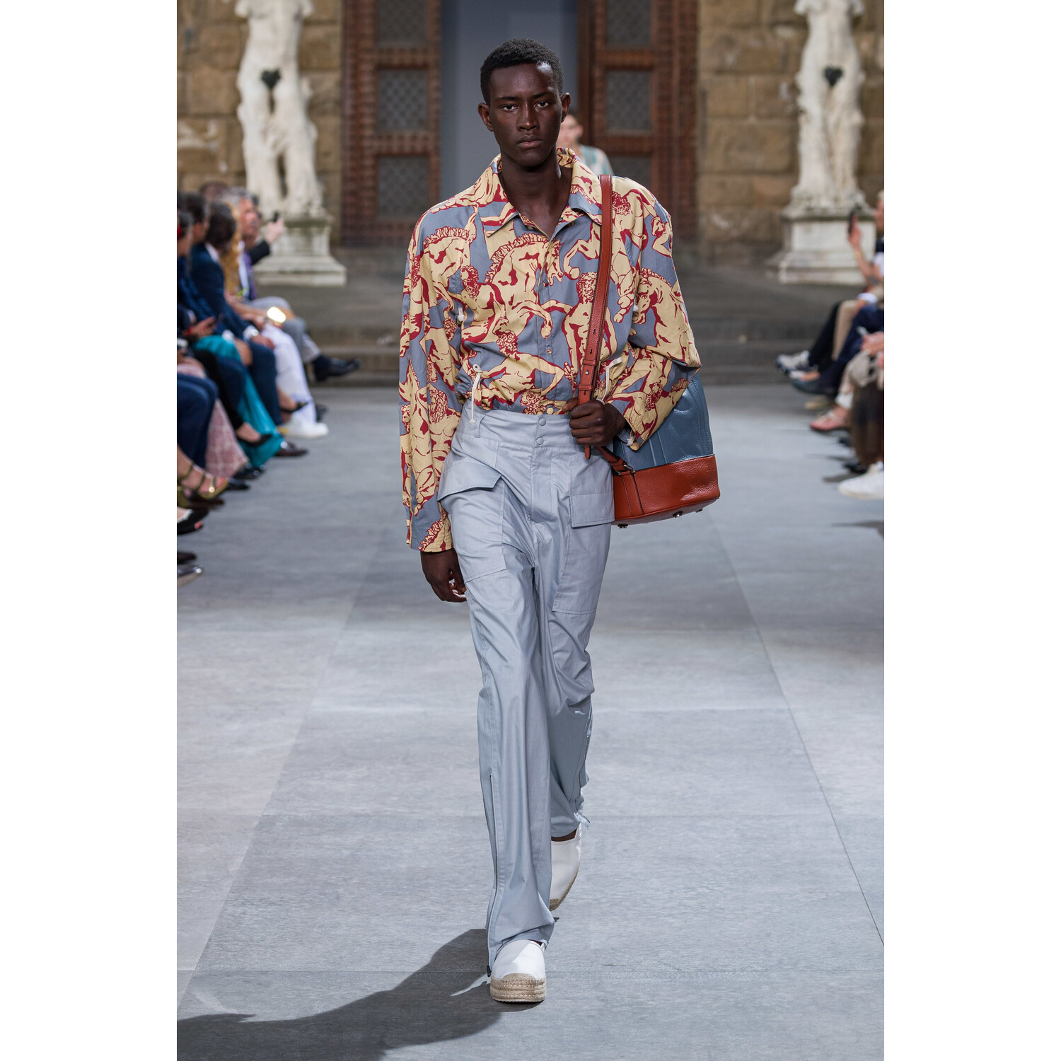 Фото Salvatore Ferragamo Spring 2020 Menswear Collection / Salvatore Ferragamo весна- лето 2020 / Неделя моды: Pitti Uomo