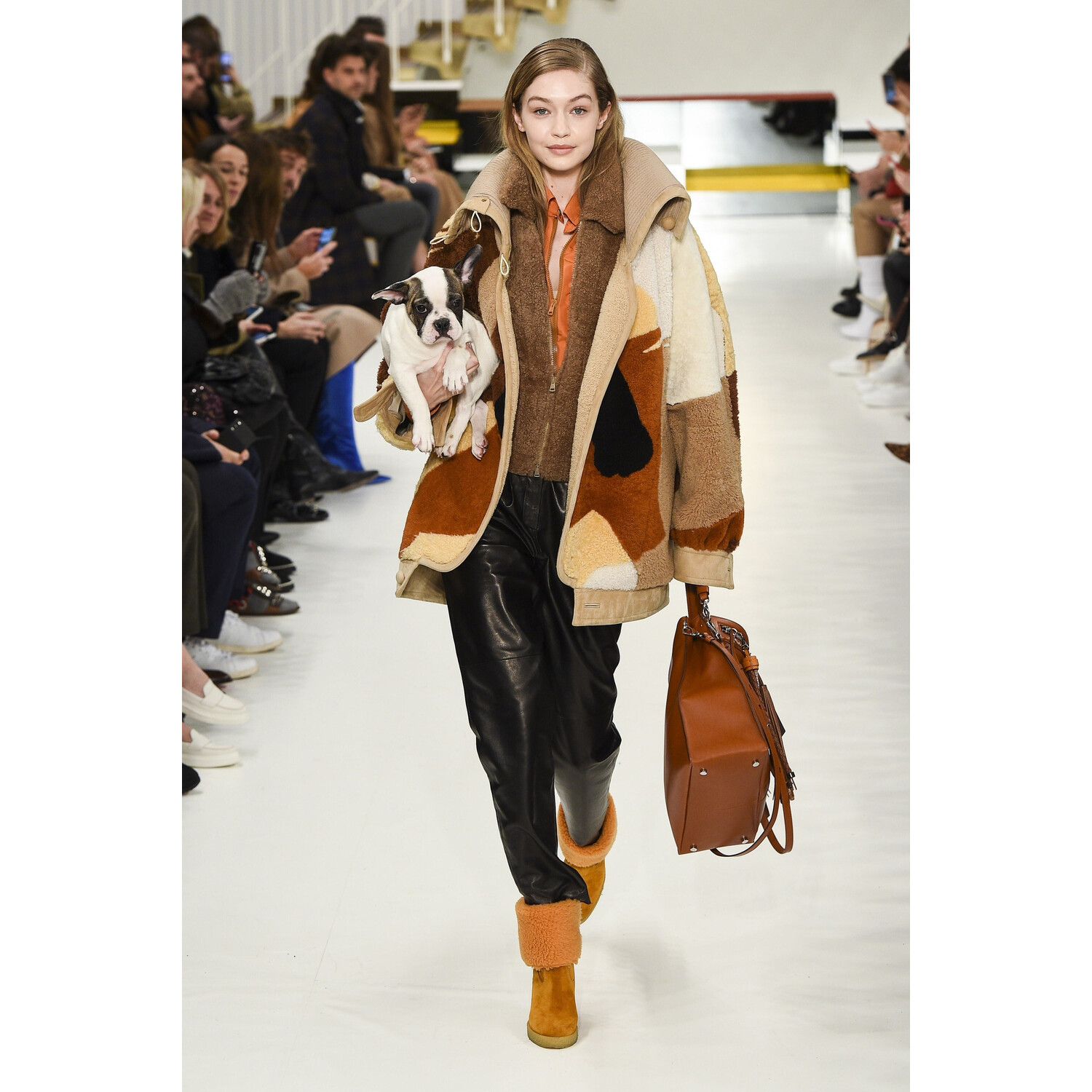Фото Tods Fall 2018 Ready-to-Wear , Тодс осень зима 2018 , Fashion show , неделя моды в Милане , MFW , Mainstyles