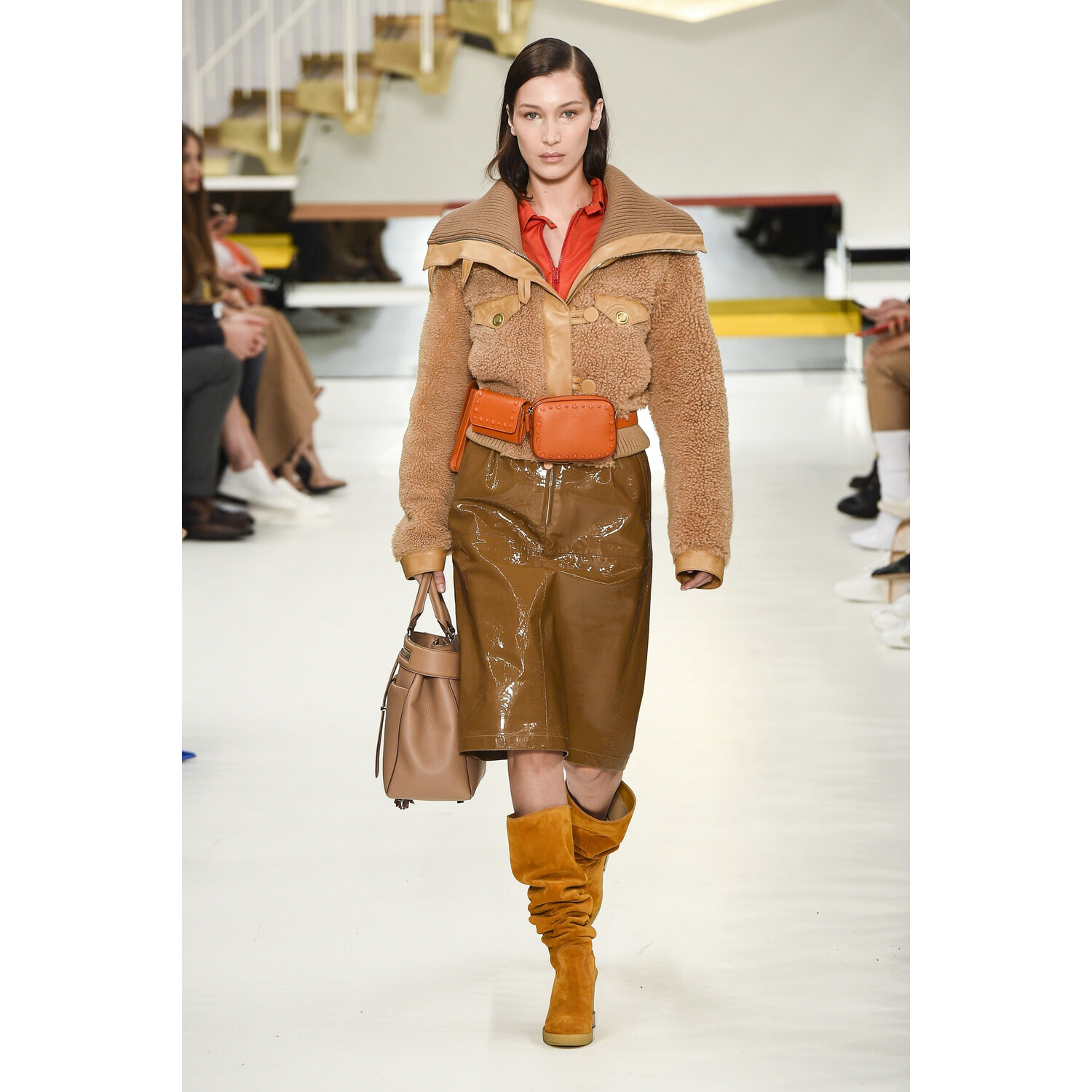 Фото Tods Fall 2018 Ready-to-Wear , Тодс осень зима 2018 , Fashion show , неделя моды в Милане , MFW , Mainstyles