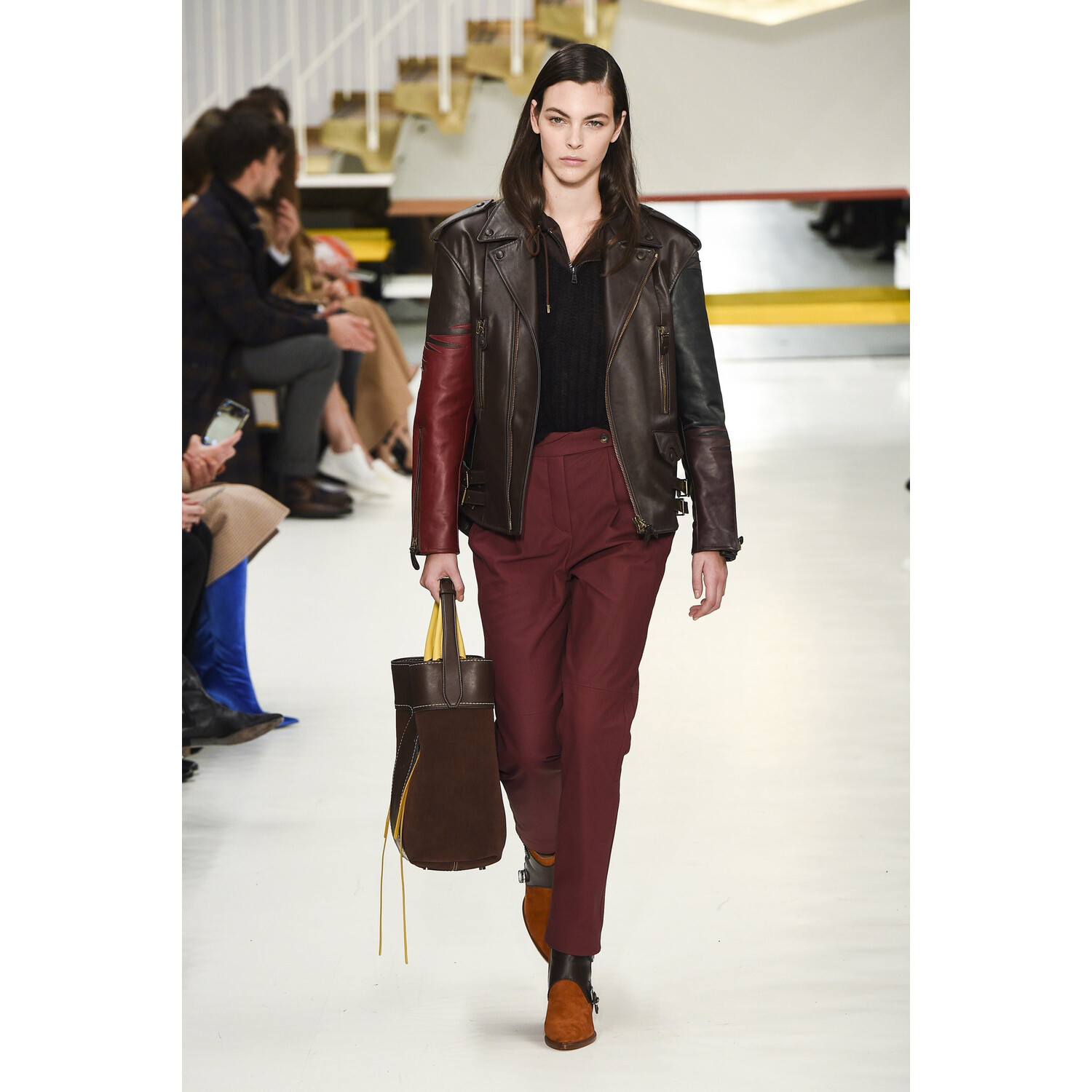 Фото Tods Fall 2018 Ready-to-Wear , Тодс осень зима 2018 , Fashion show , неделя моды в Милане , MFW , Mainstyles