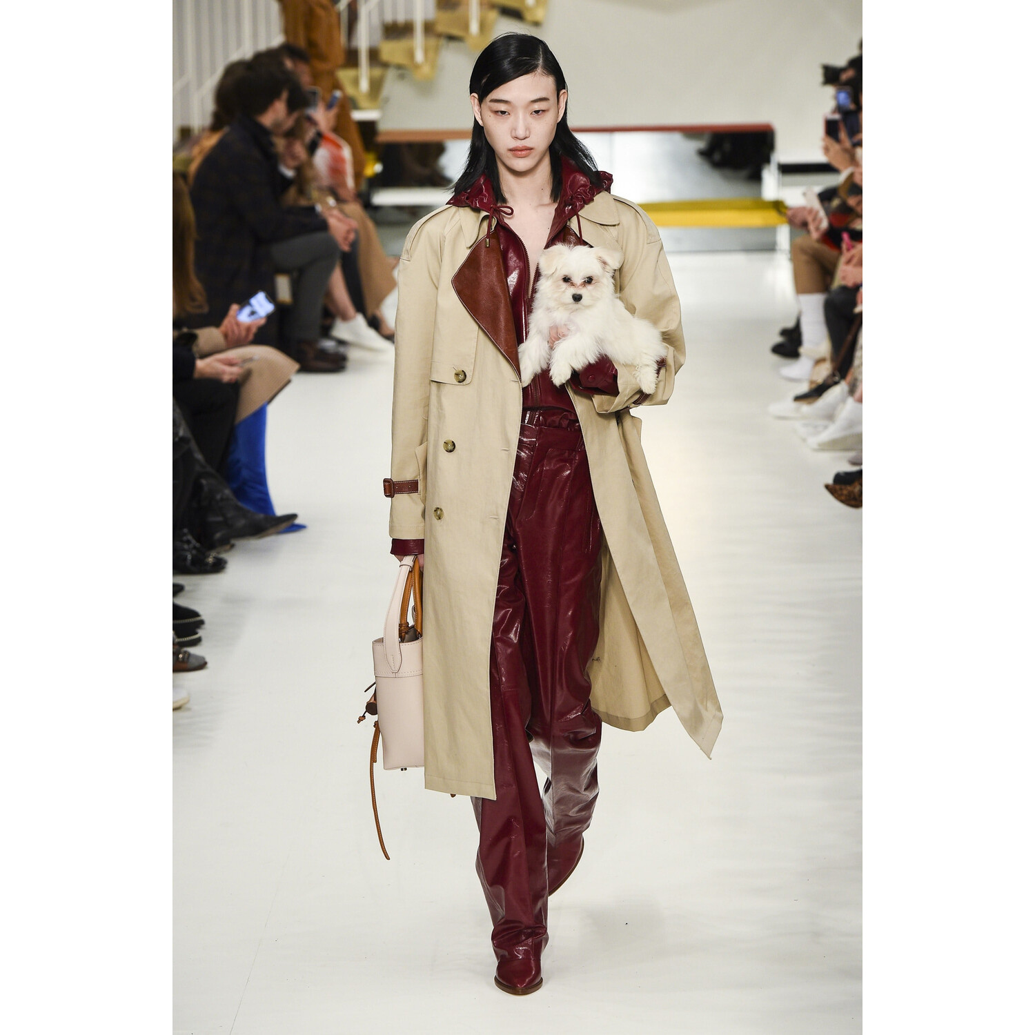 Фото Tods Fall 2018 Ready-to-Wear , Тодс осень зима 2018 , Fashion show , неделя моды в Милане , MFW , Mainstyles