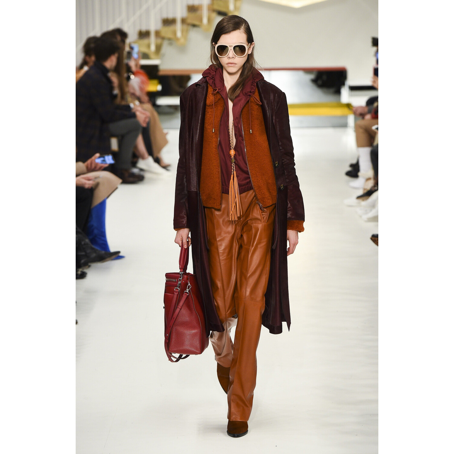Фото Tods Fall 2018 Ready-to-Wear , Тодс осень зима 2018 , Fashion show , неделя моды в Милане , MFW , Mainstyles