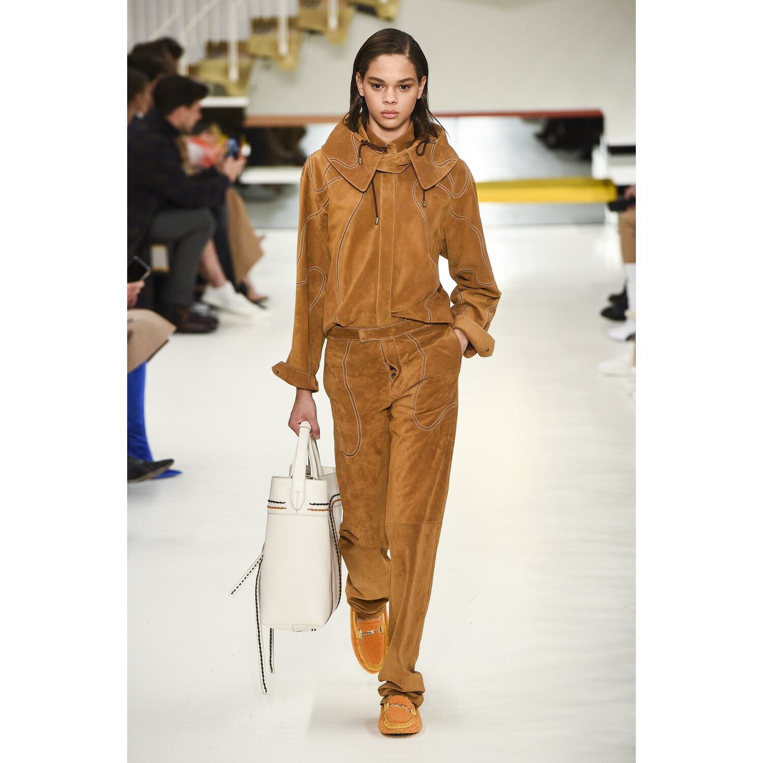 Фото Tods Fall 2018 Ready-to-Wear , Тодс осень зима 2018 , Fashion show , неделя моды в Милане , MFW , Mainstyles