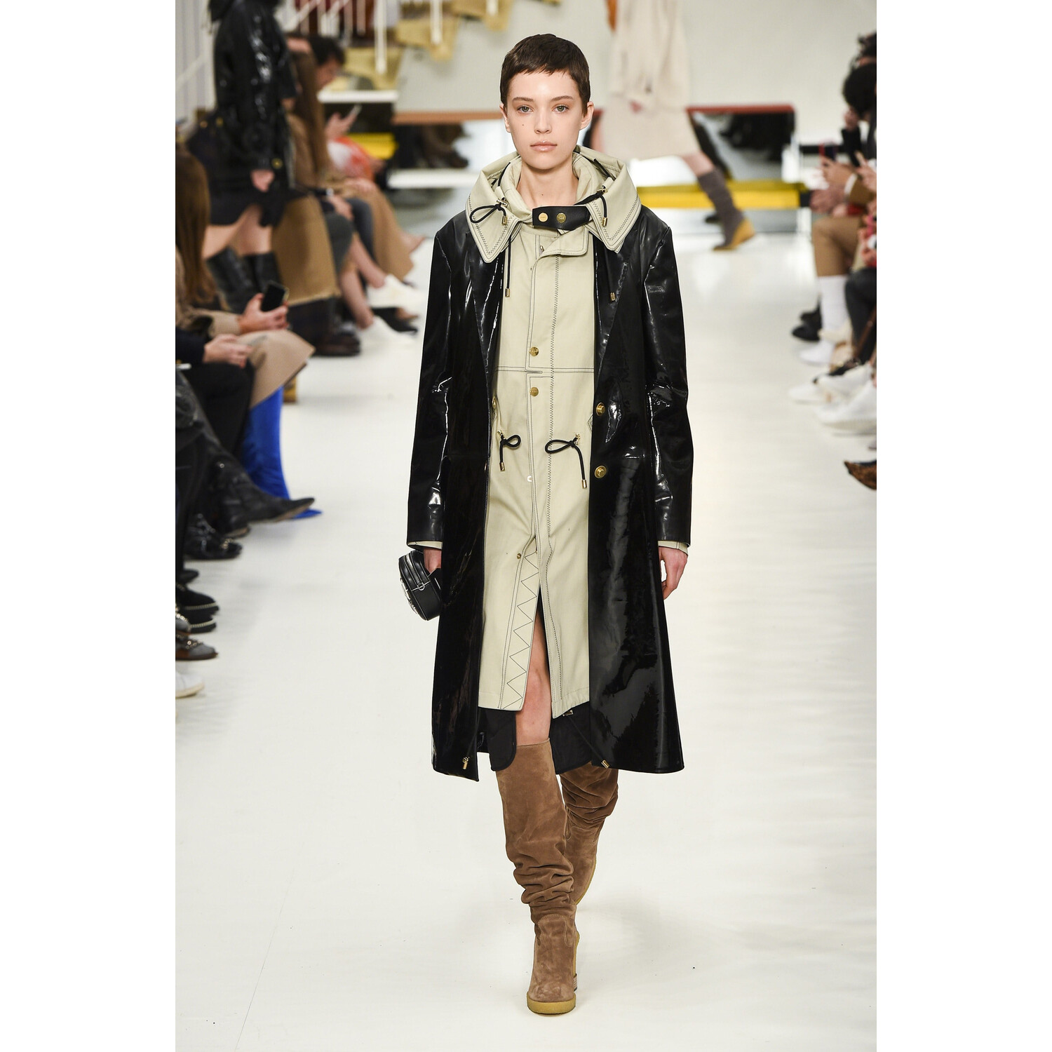 Фото Tods Fall 2018 Ready-to-Wear , Тодс осень зима 2018 , Fashion show , неделя моды в Милане , MFW , Mainstyles