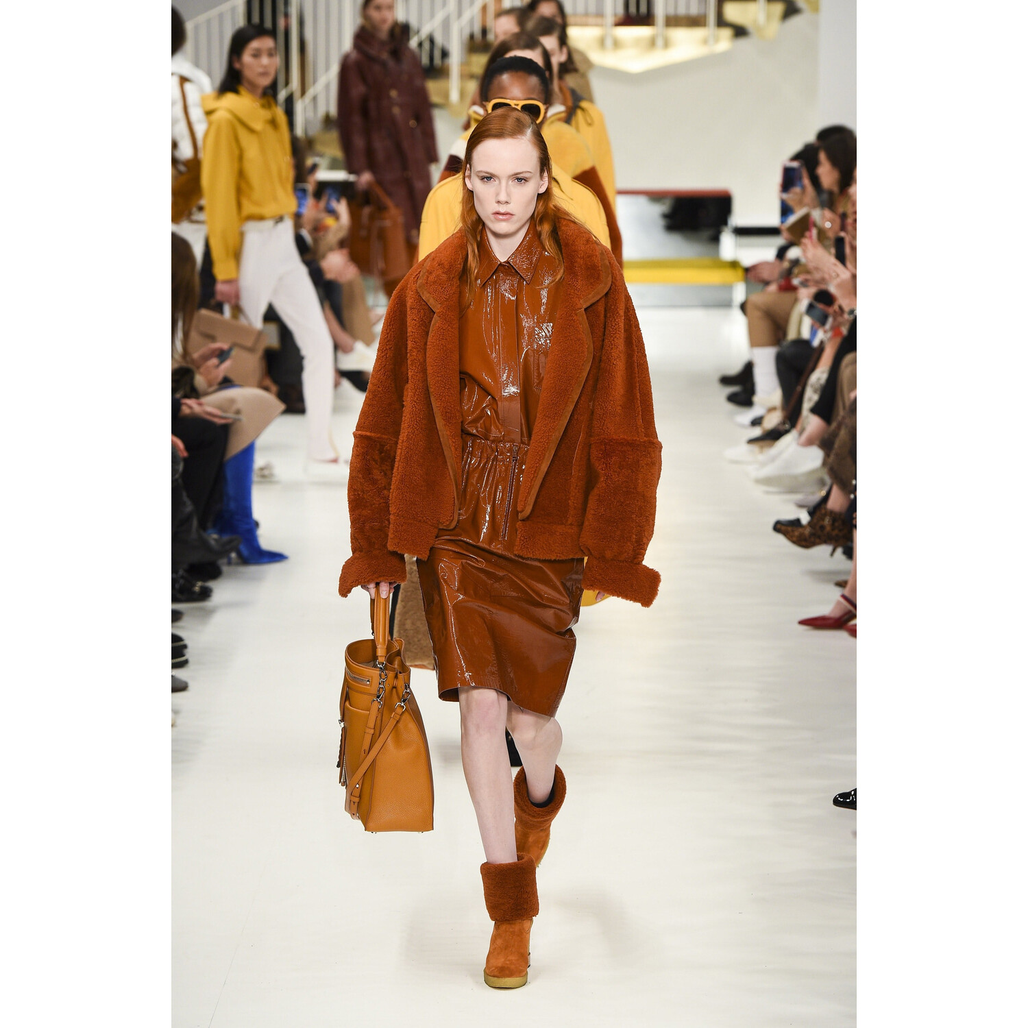 Фото Tods Fall 2018 Ready-to-Wear , Тодс осень зима 2018 , Fashion show , неделя моды в Милане , MFW , Mainstyles