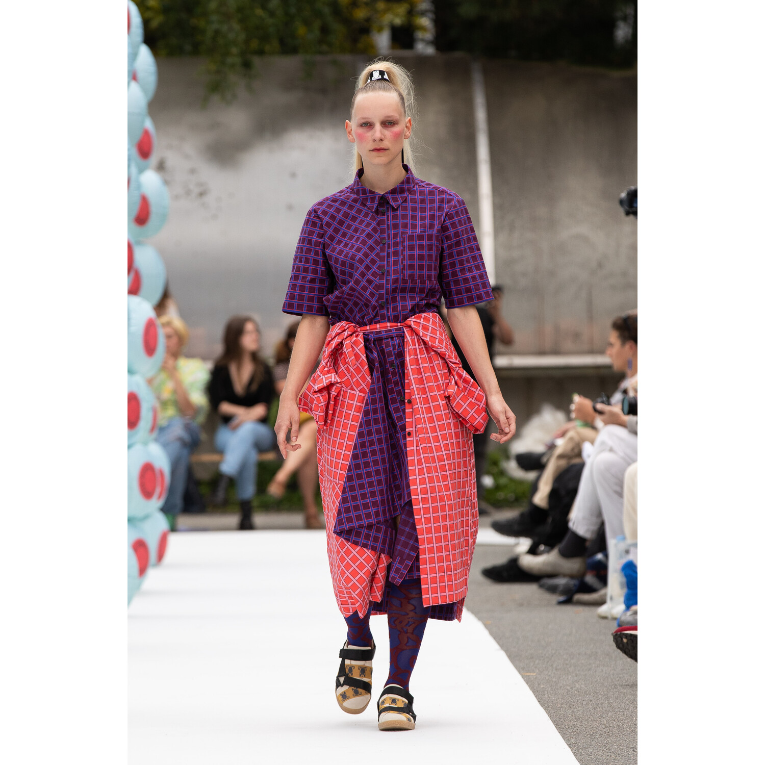 Фото Henrik Vibskov Spring 2020 Menswear Collection / Henrik Vibskov весна- лето 2020 / Неделя моды: Париж