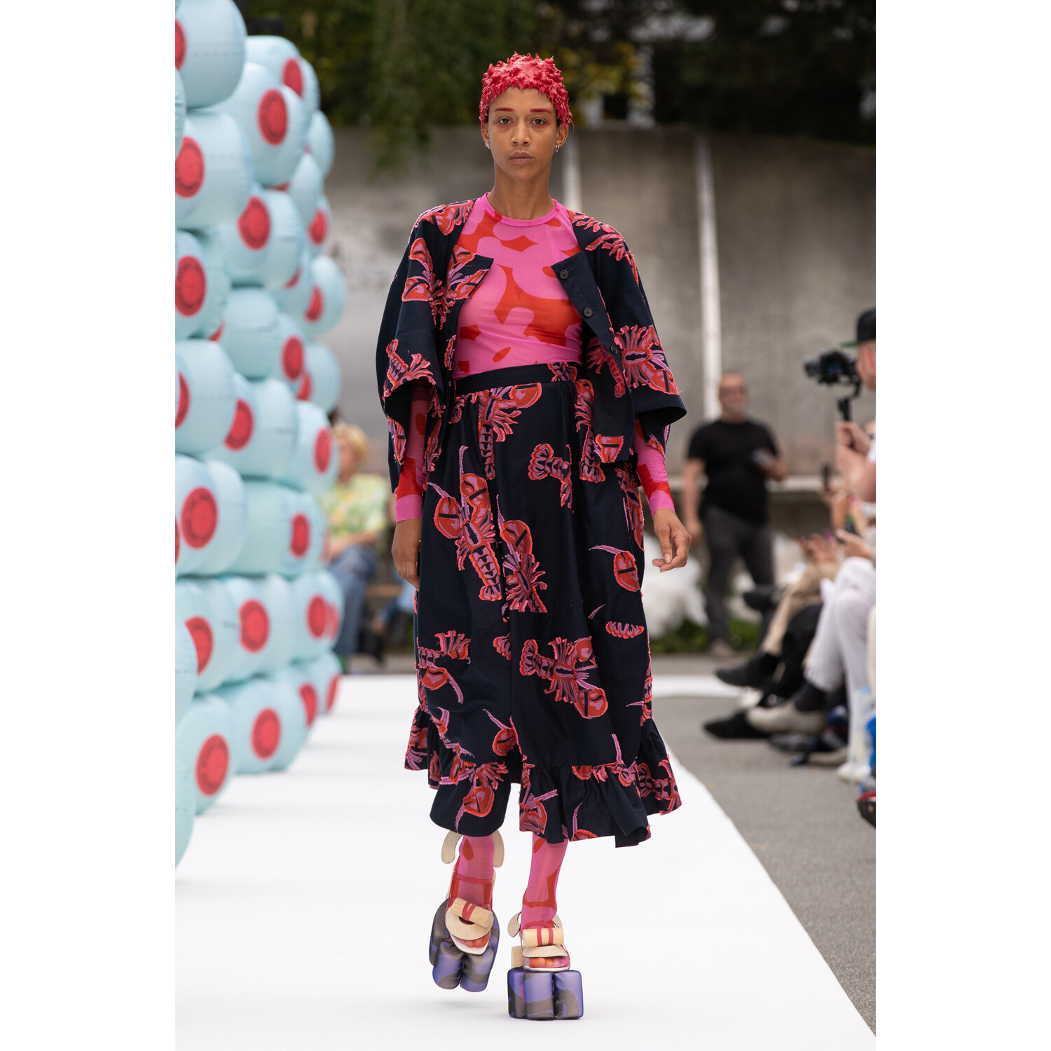 Фото Henrik Vibskov Spring 2020 Menswear Collection / Henrik Vibskov весна- лето 2020 / Неделя моды: Париж