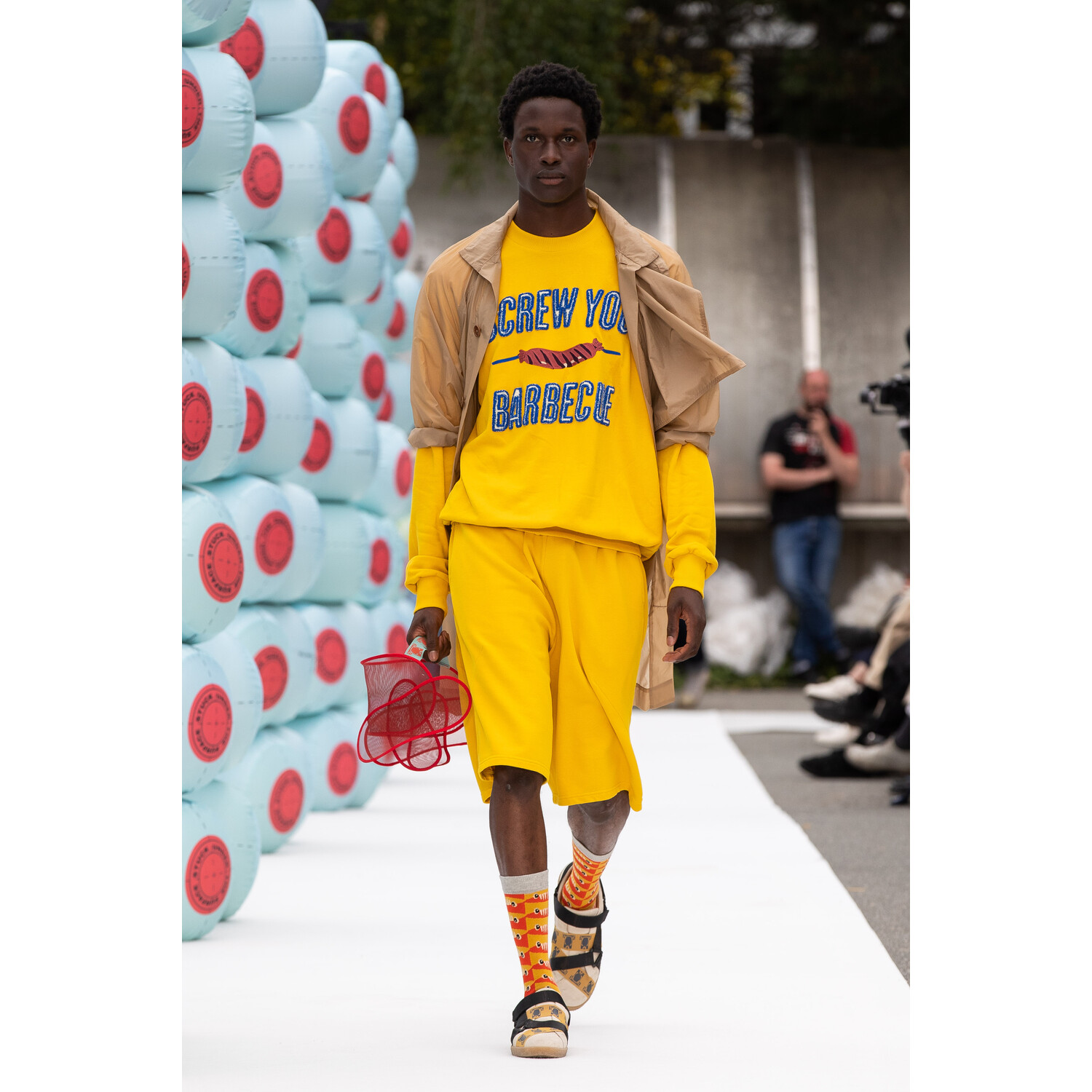 Фото Henrik Vibskov Spring 2020 Menswear Collection / Henrik Vibskov весна- лето 2020 / Неделя моды: Париж