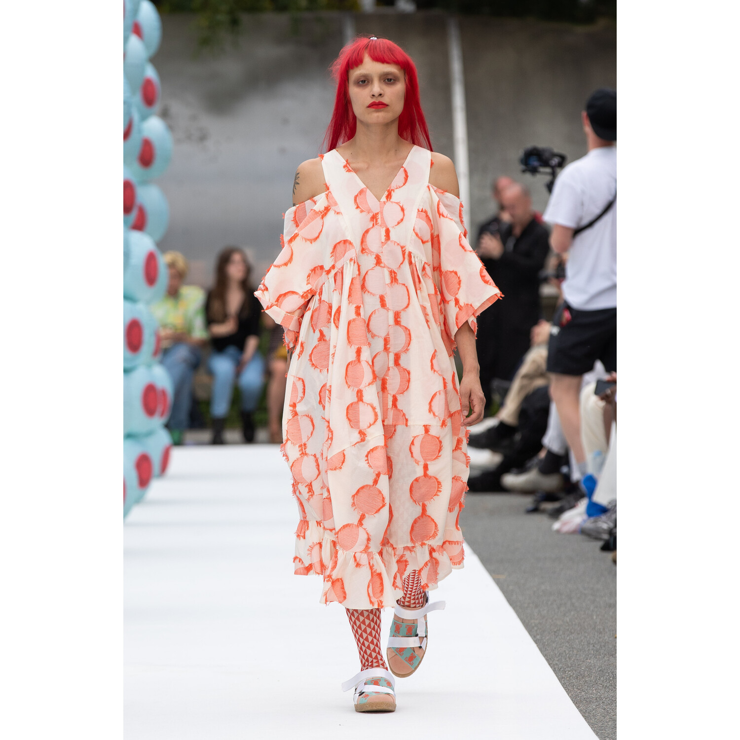 Фото Henrik Vibskov Spring 2020 Menswear Collection / Henrik Vibskov весна- лето 2020 / Неделя моды: Париж