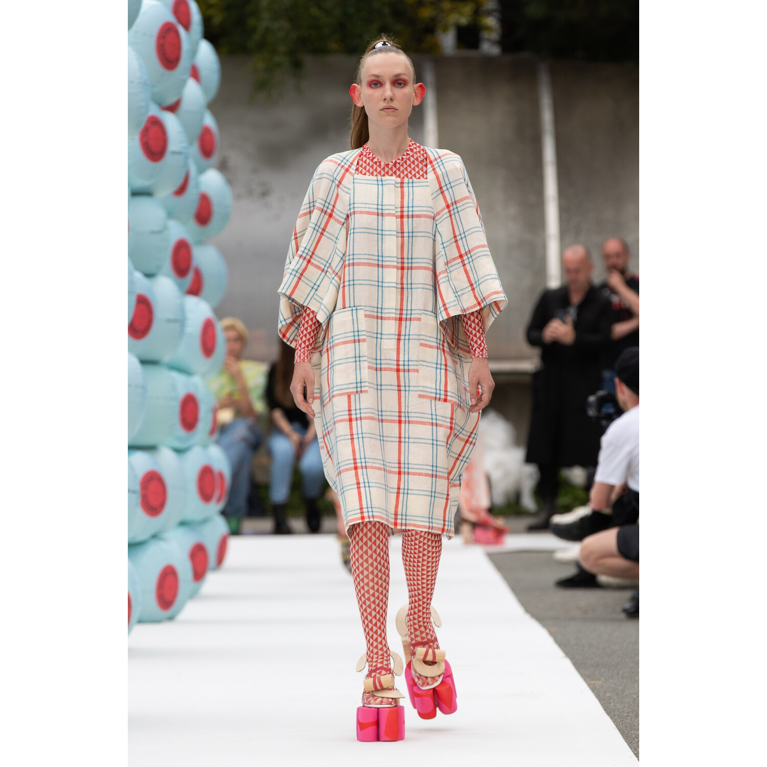 Фото Henrik Vibskov Spring 2020 Menswear Collection / Henrik Vibskov весна- лето 2020 / Неделя моды: Париж